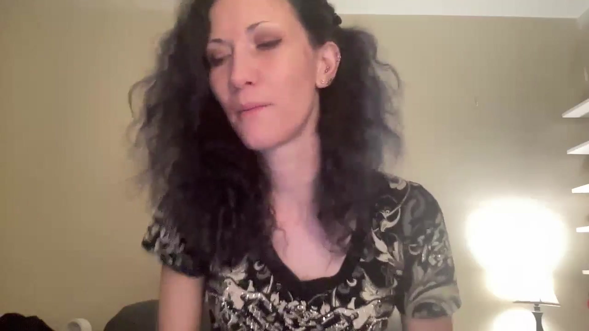 Gallery image thumbnail from Phaedra's myfreecams stream on, 08/21/2024, 09:44 image 6 of 20