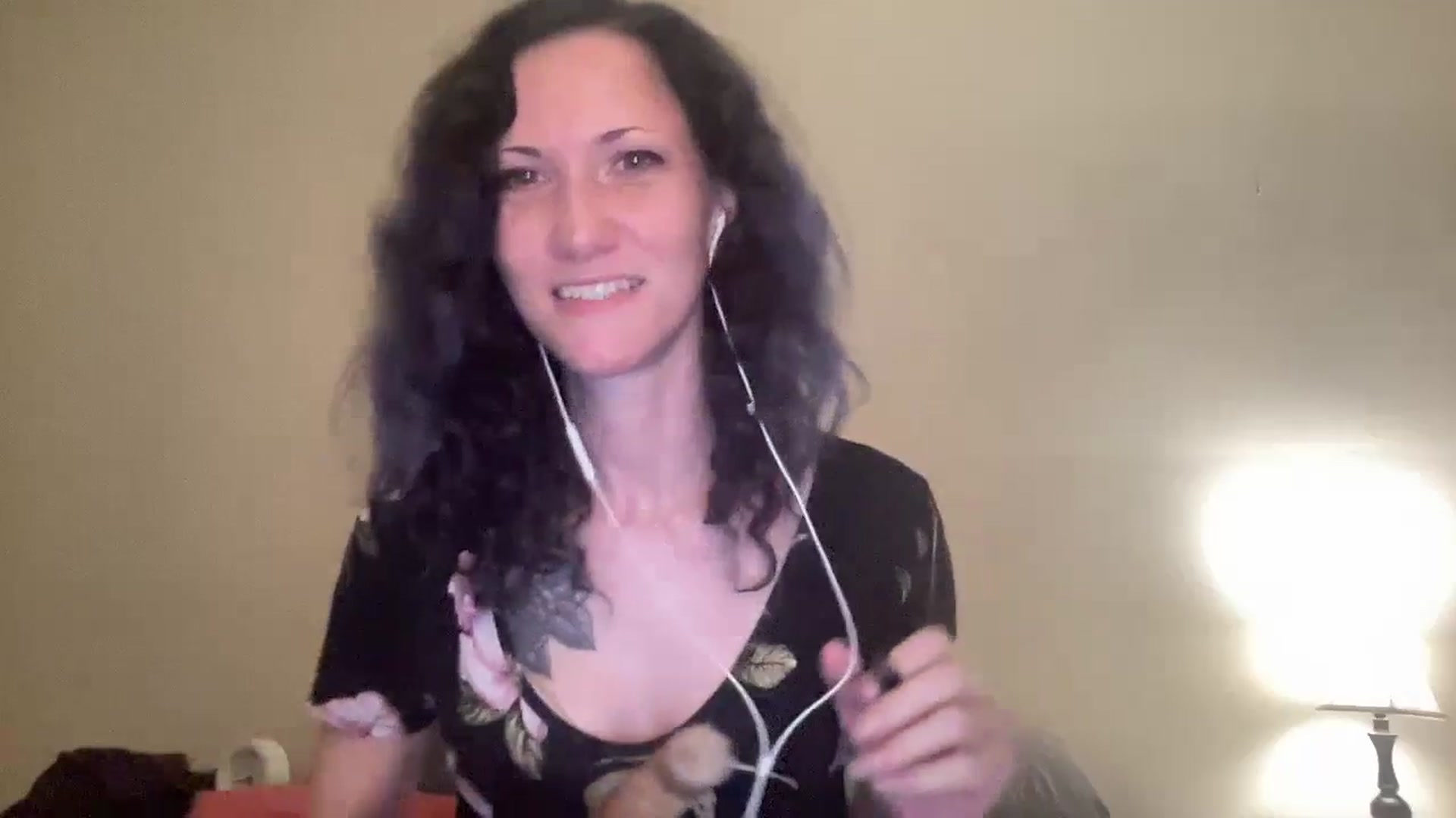Gallery image thumbnail from Phaedra's myfreecams stream on, 08/22/2024, 08:54 image 13 of 20