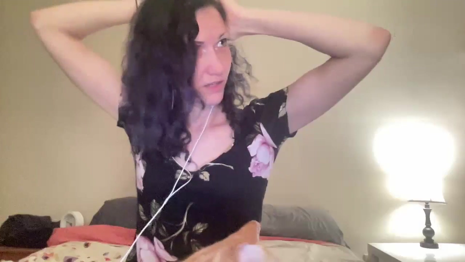 Gallery image thumbnail from Phaedra's myfreecams stream on, 08/22/2024, 08:54 image 16 of 20