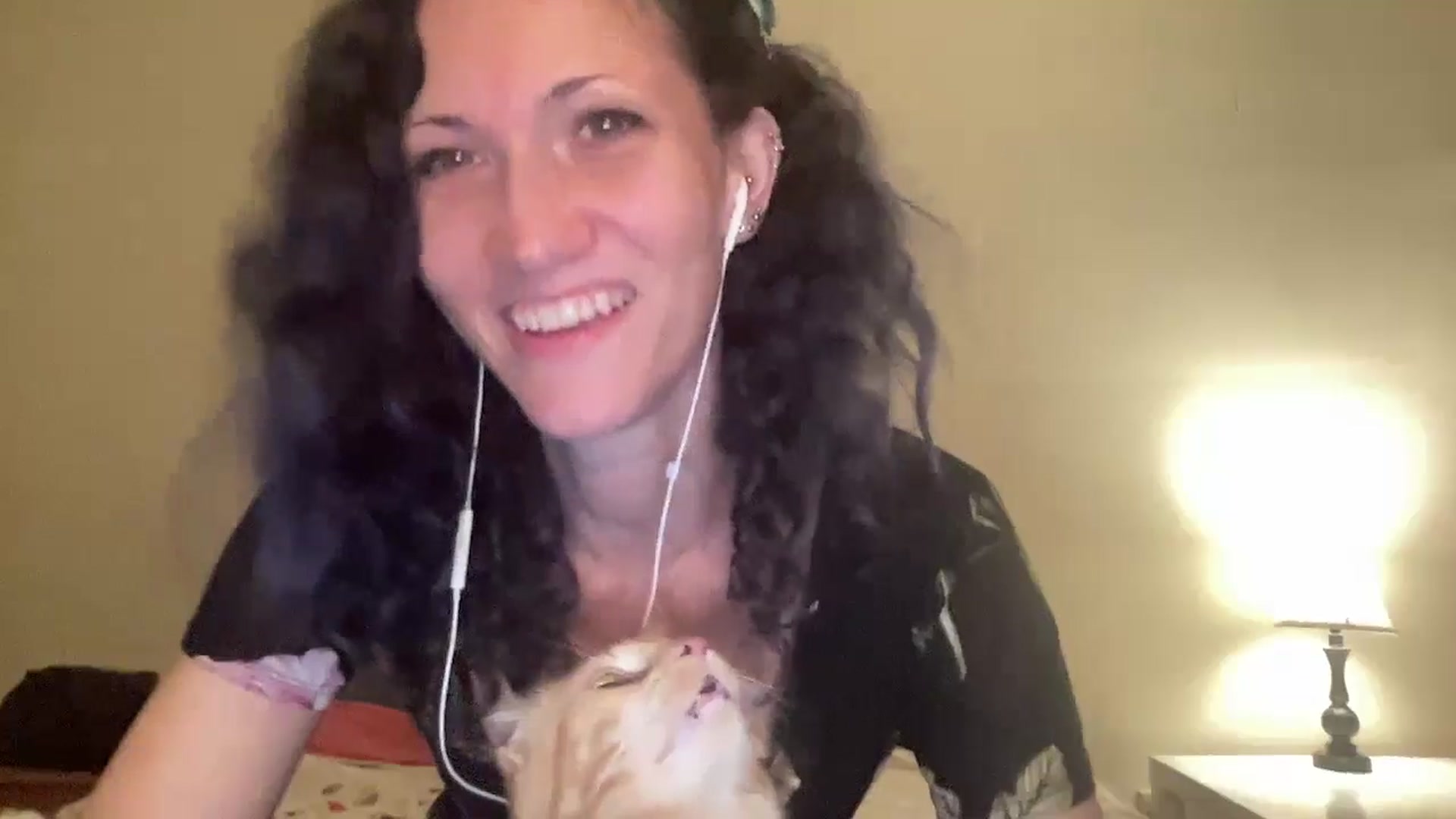 Gallery image thumbnail from Phaedra's myfreecams stream on, 08/22/2024, 08:54 image 15 of 20