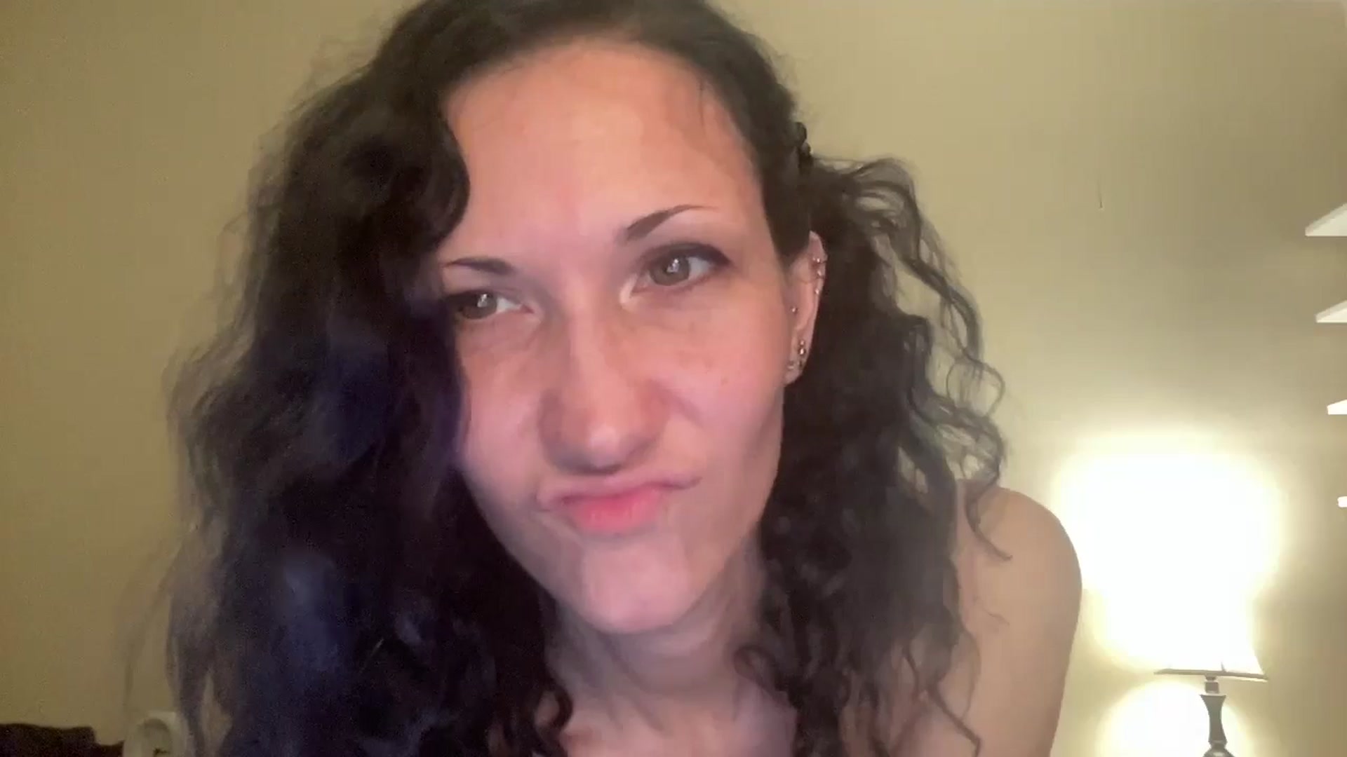 Gallery image thumbnail from Phaedra's myfreecams stream on, 08/22/2024, 10:22 image 18 of 20
