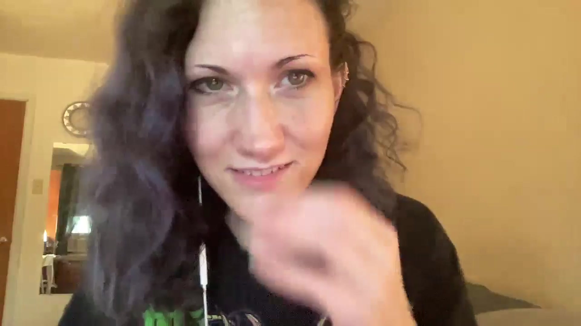 Gallery image thumbnail from Phaedra's myfreecams stream on, 08/23/2024, 11:56 image 19 of 20