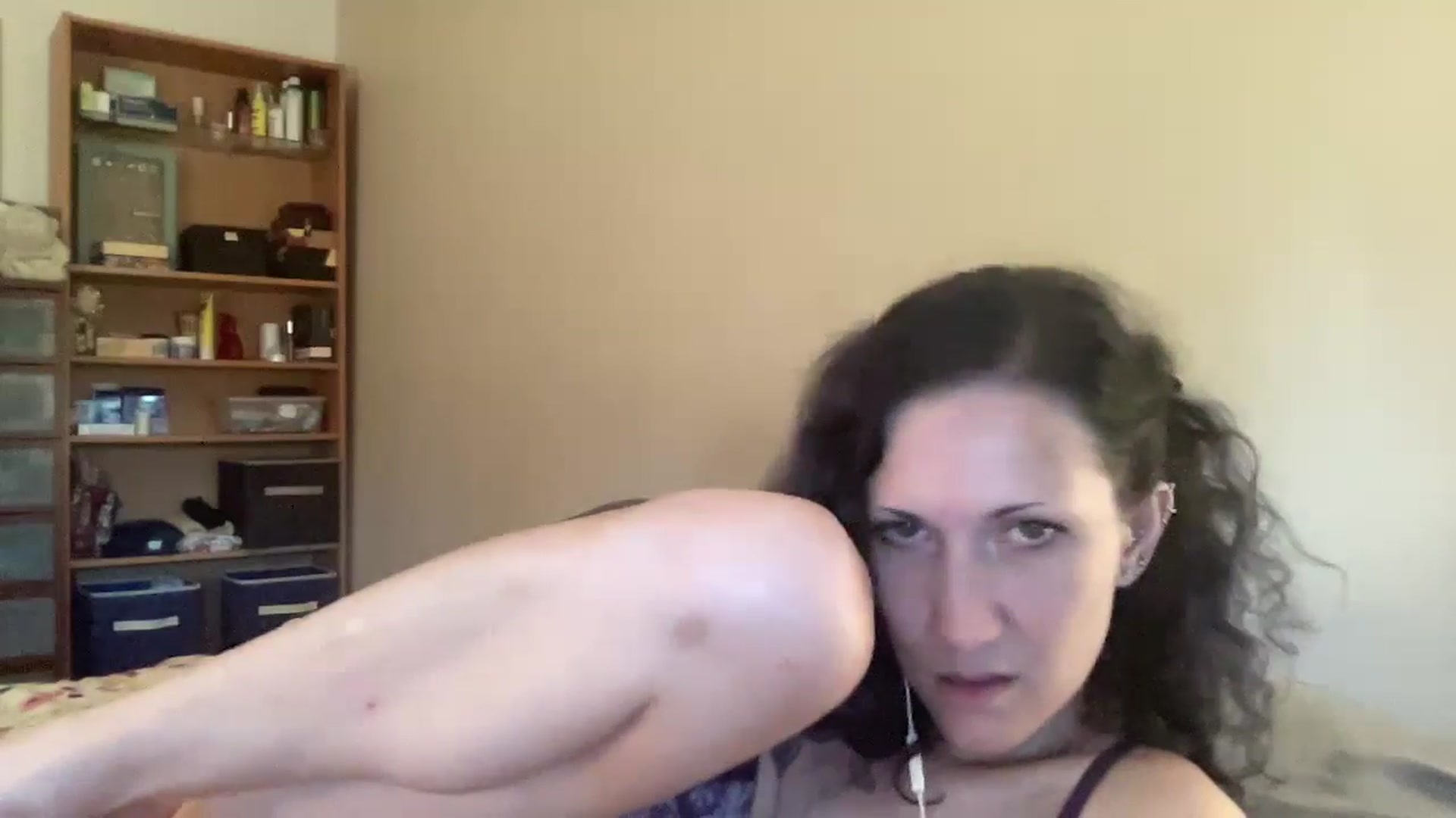Gallery image thumbnail from Phaedra's myfreecams stream on, 08/23/2024, 13:21 image 3 of 20