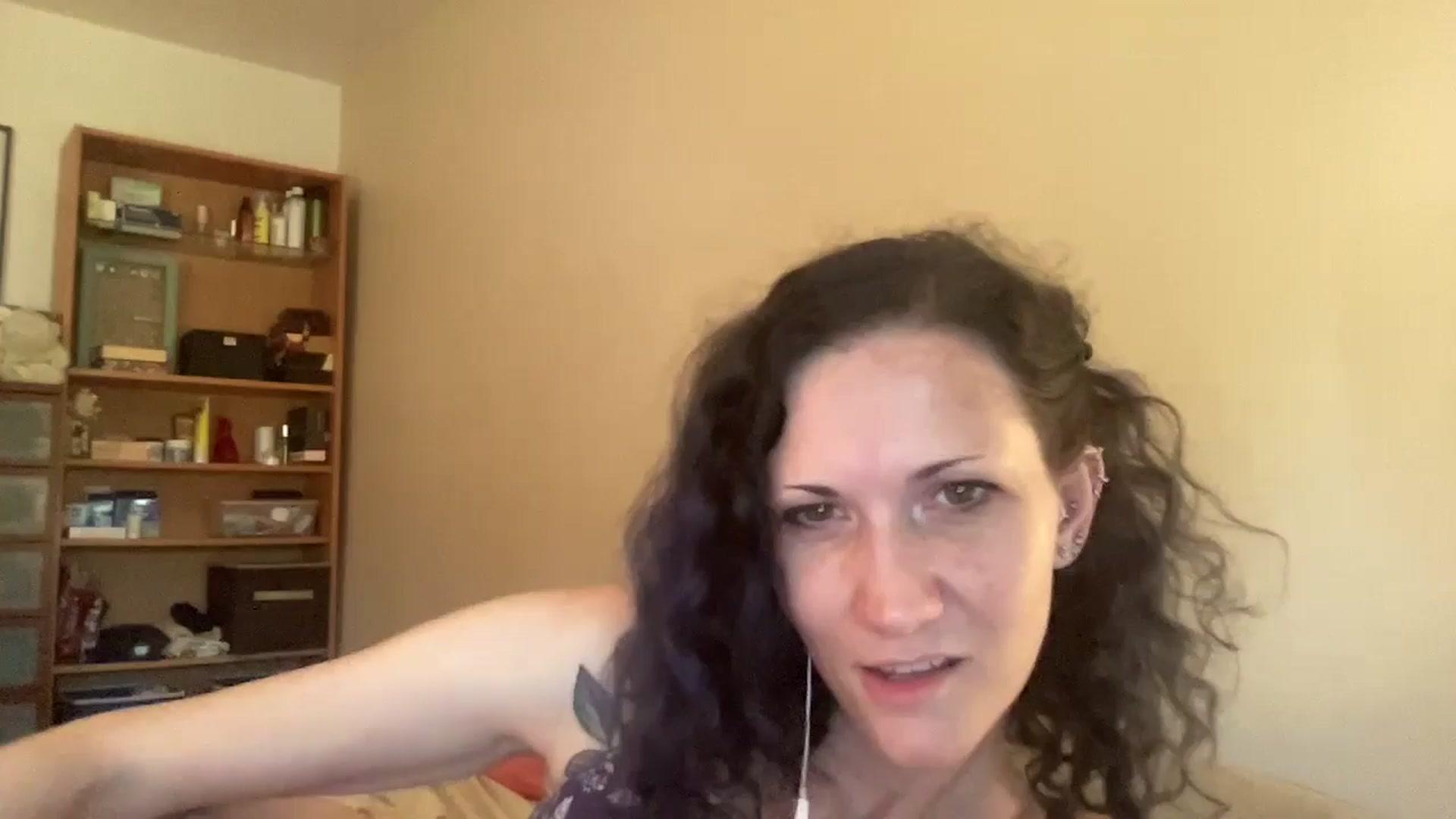 Gallery image thumbnail from Phaedra's myfreecams stream on, 08/23/2024, 13:21 image 1 of 20