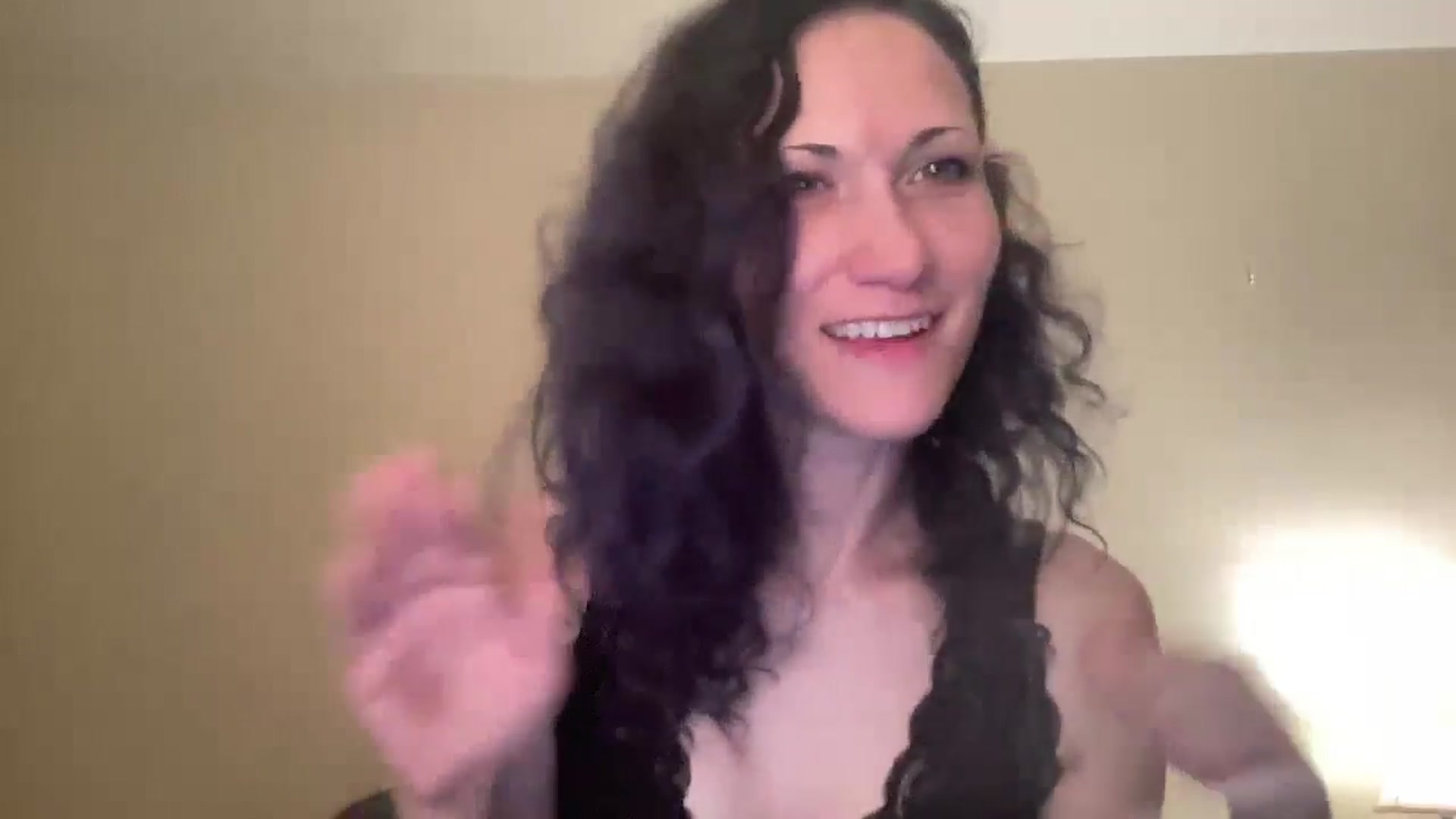 Gallery image thumbnail from Phaedra's myfreecams stream on, 08/26/2024, 08:06 image 14 of 20