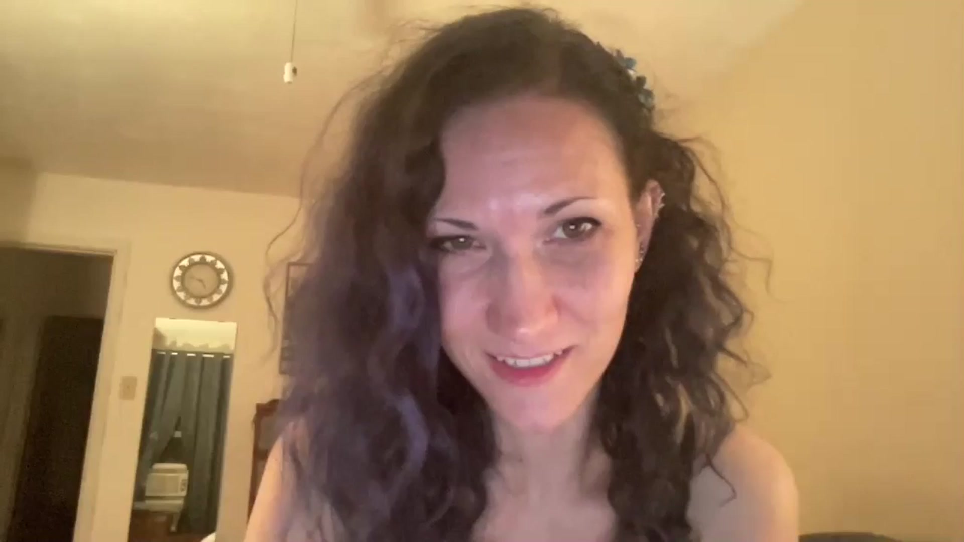 Gallery image thumbnail from Phaedra's myfreecams stream on, 08/26/2024, 08:52 image 5 of 20