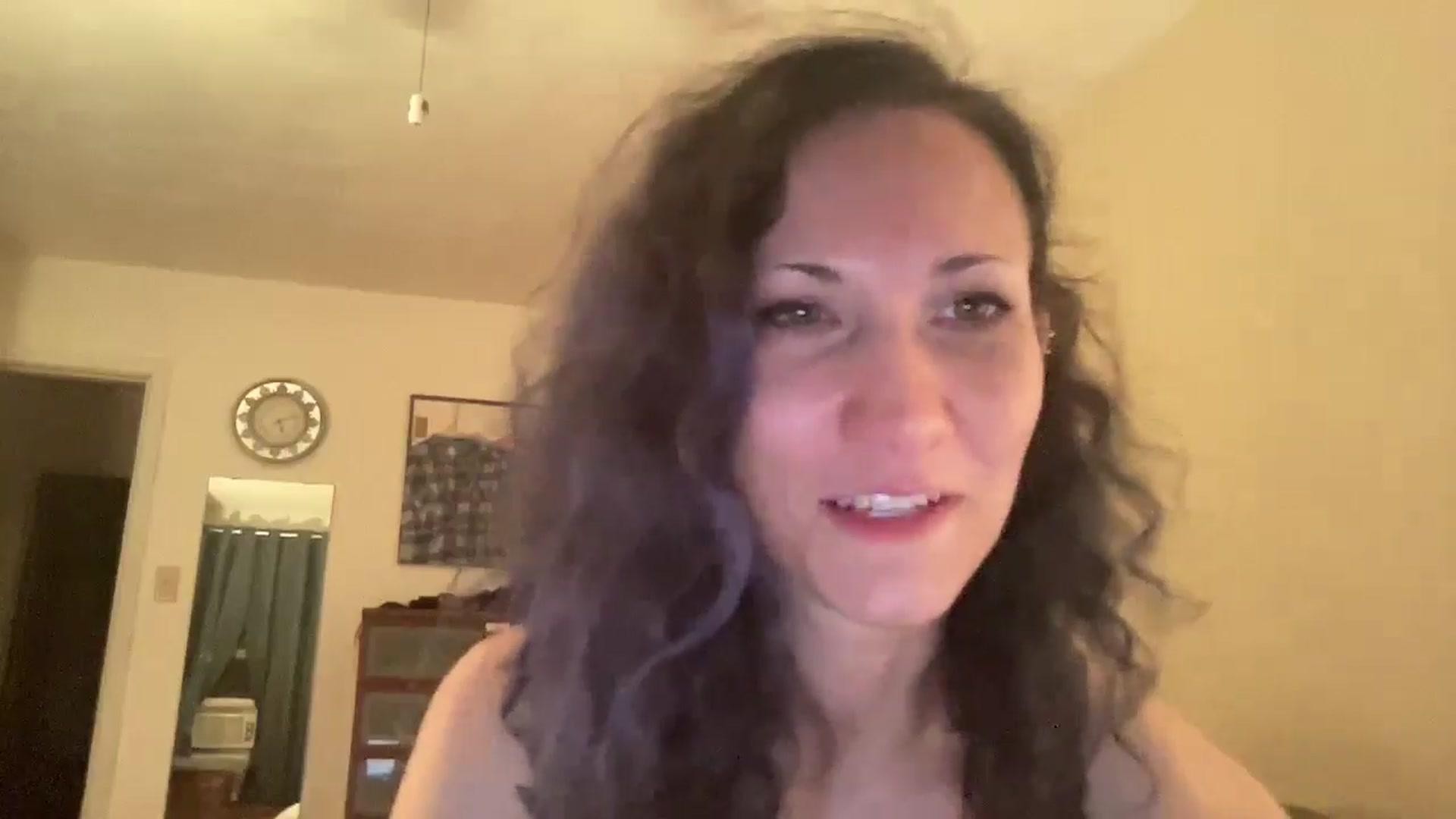 Gallery image thumbnail from Phaedra's myfreecams stream on, 08/26/2024, 09:16 image 8 of 20