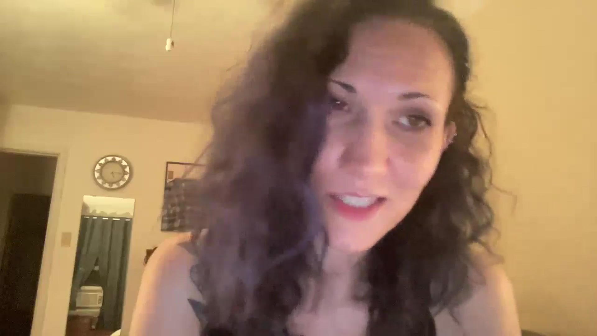 Gallery image thumbnail from Phaedra's myfreecams stream on, 08/26/2024, 09:16 image 12 of 20