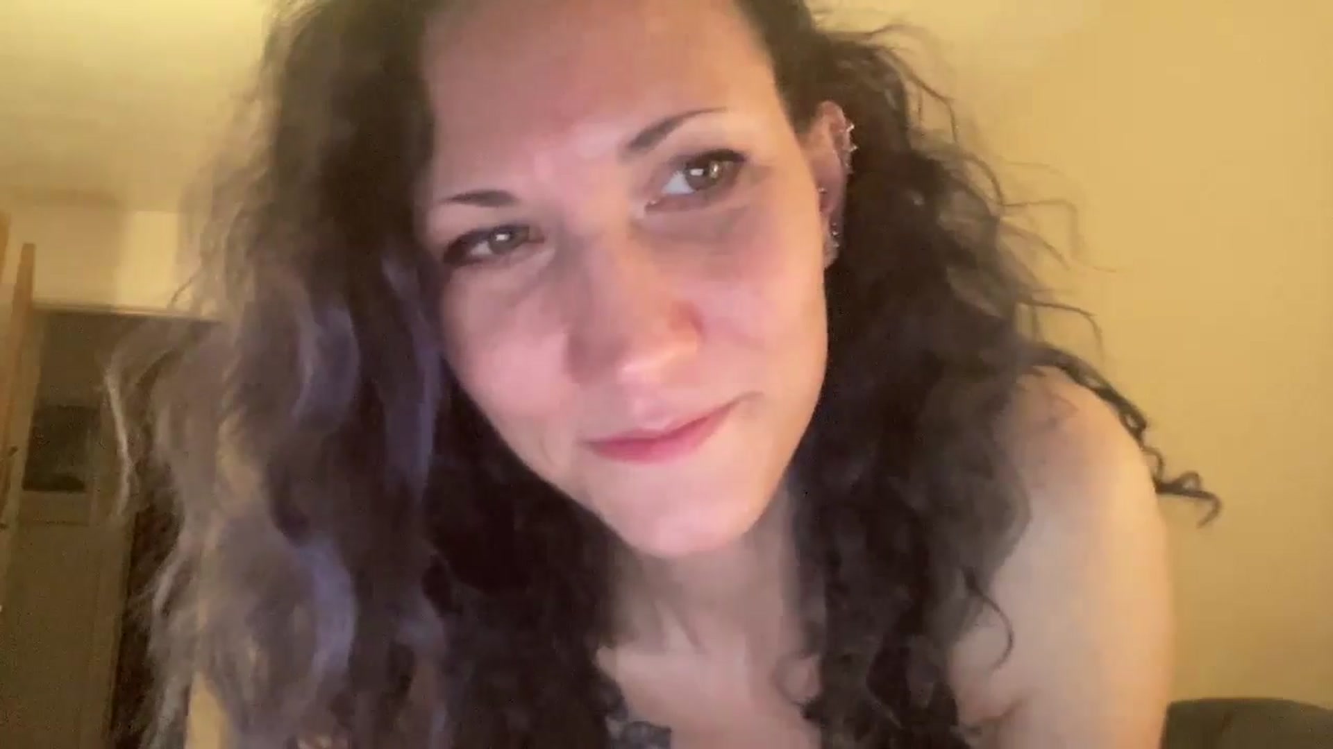 Gallery image thumbnail from Phaedra's myfreecams stream on, 08/26/2024, 09:16 image 20 of 20