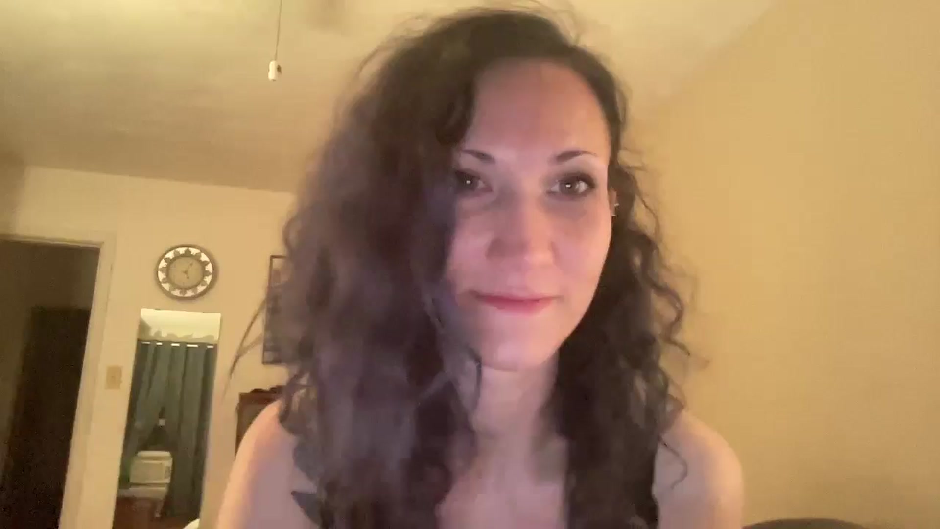 Gallery image thumbnail from Phaedra's myfreecams stream on, 08/26/2024, 09:16 image 1 of 20