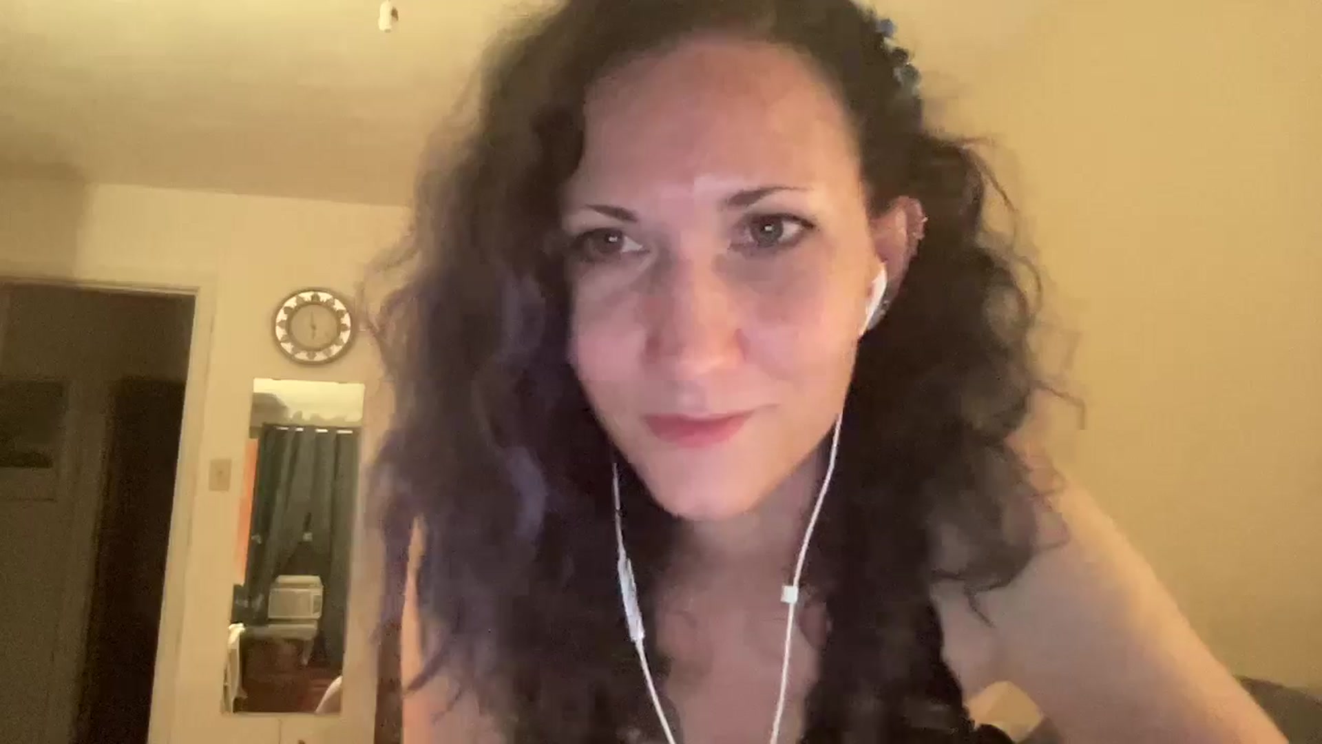 Gallery image thumbnail from Phaedra's myfreecams stream on, 08/26/2024, 10:18 image 6 of 20