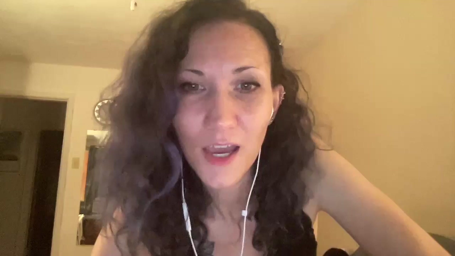 Gallery image thumbnail from Phaedra's myfreecams stream on, 08/26/2024, 10:18 image 11 of 20