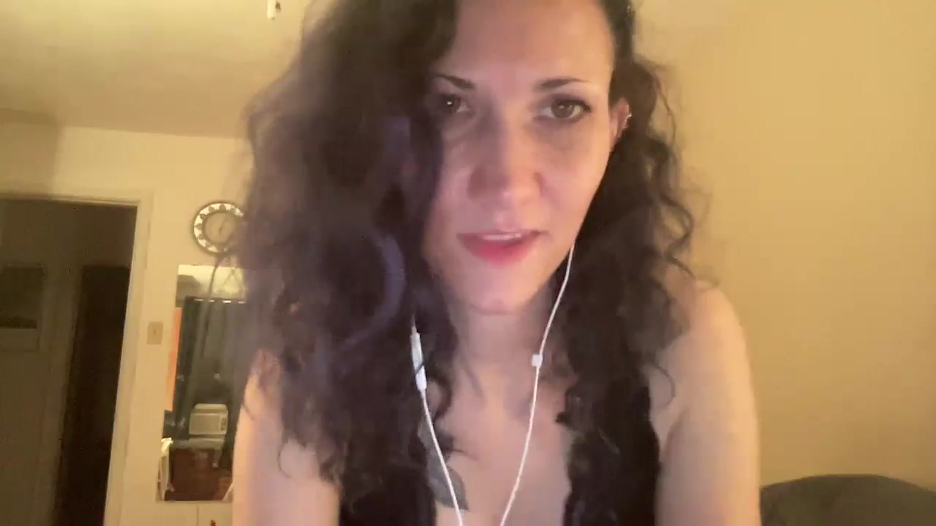 Gallery image thumbnail from Phaedra's myfreecams stream on, 08/26/2024, 10:18 image 9 of 20