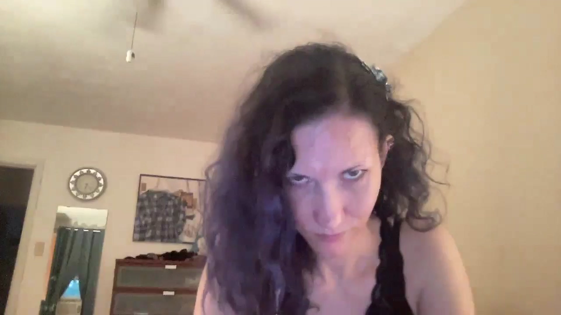Gallery image thumbnail from Phaedra's myfreecams stream on, 08/26/2024, 10:18 image 19 of 20