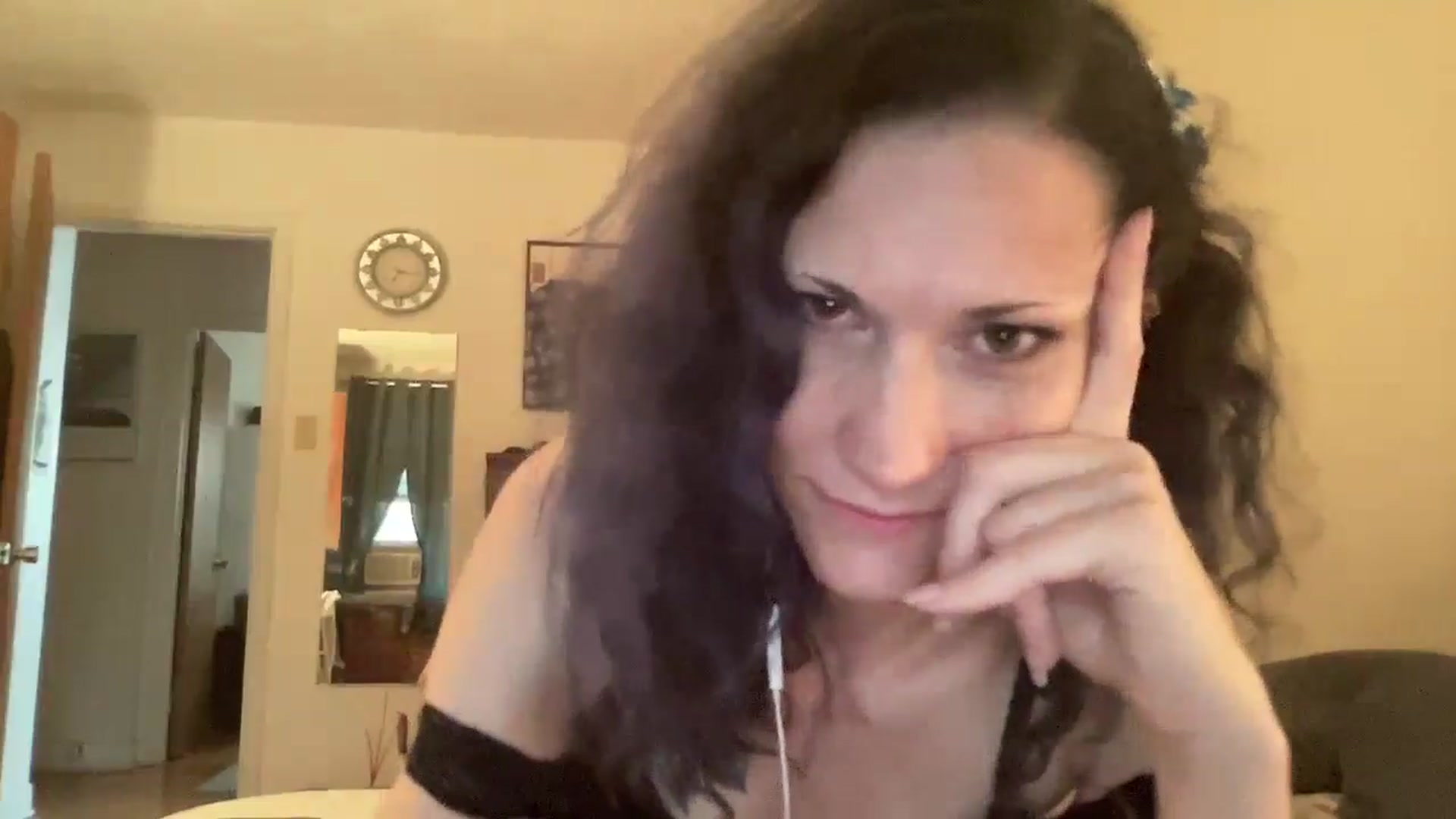 Gallery image thumbnail from Phaedra's myfreecams stream on, 08/26/2024, 11:13 image 18 of 20