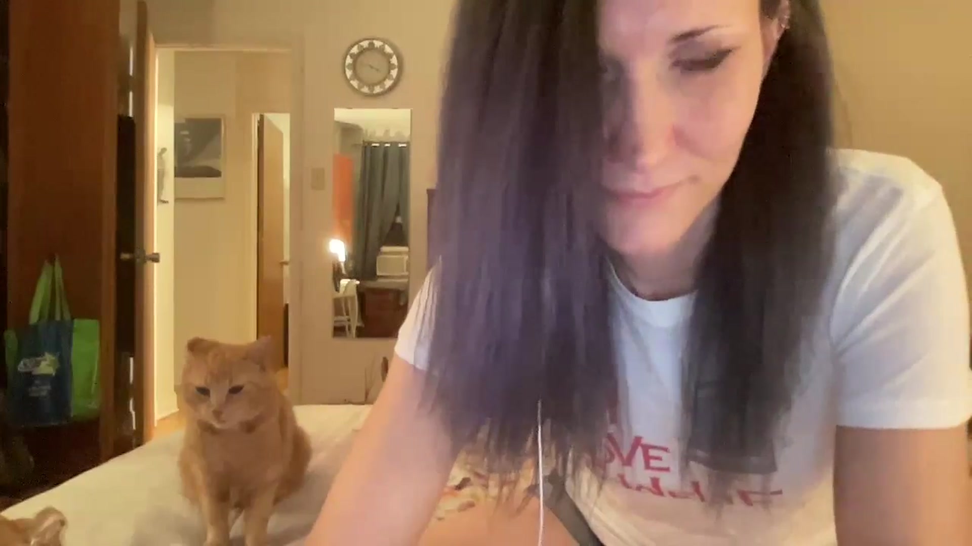 Gallery image thumbnail from Phaedra's myfreecams stream on, 08/27/2024, 07:40 image 19 of 20