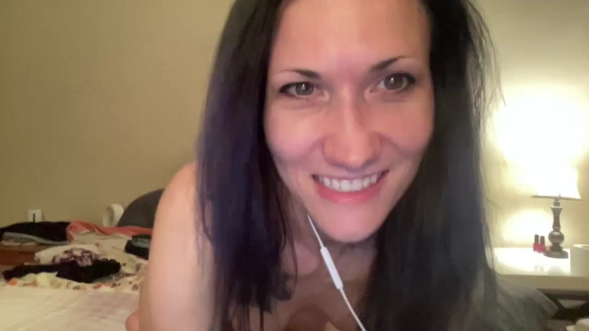 Gallery image thumbnail from Phaedra's myfreecams stream on, 08/28/2024, 08:13 image 9 of 20