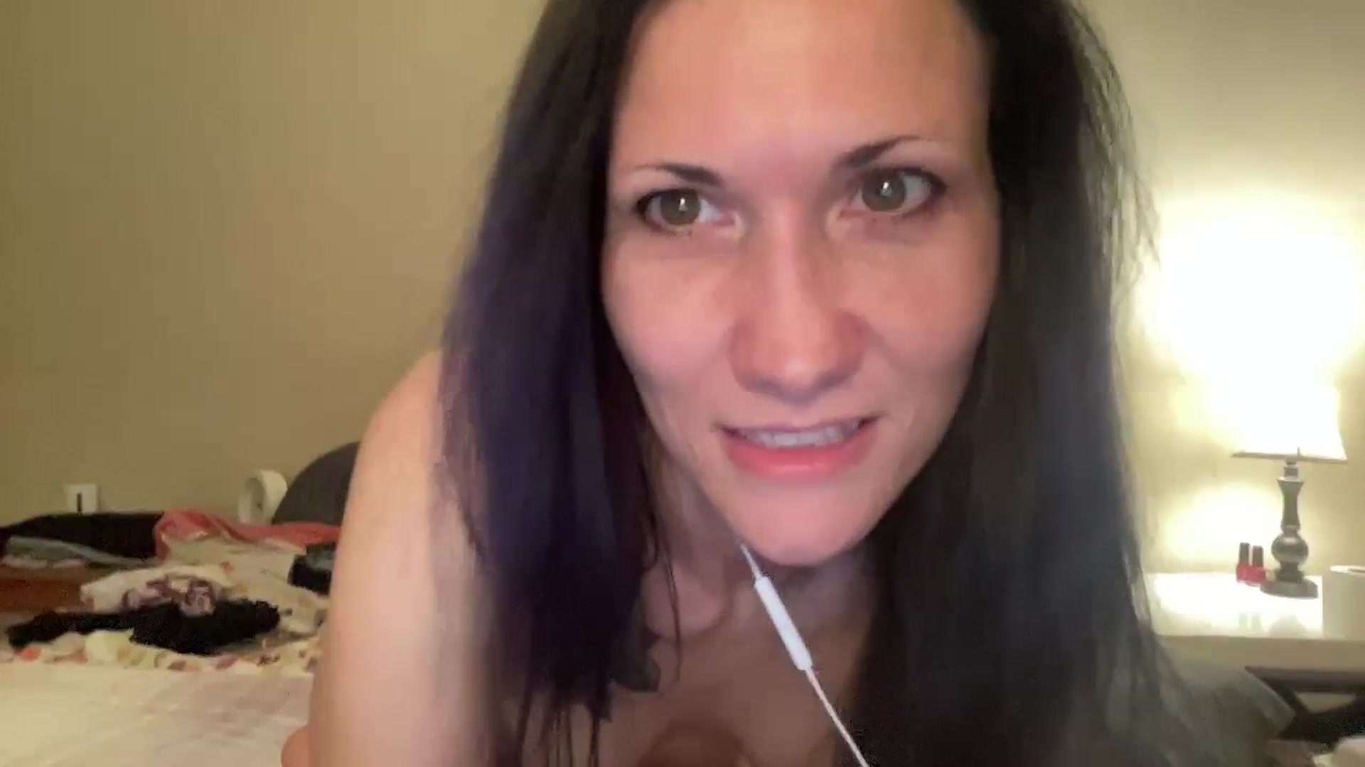 Gallery image thumbnail from Phaedra's myfreecams stream on, 08/28/2024, 08:13 image 10 of 20