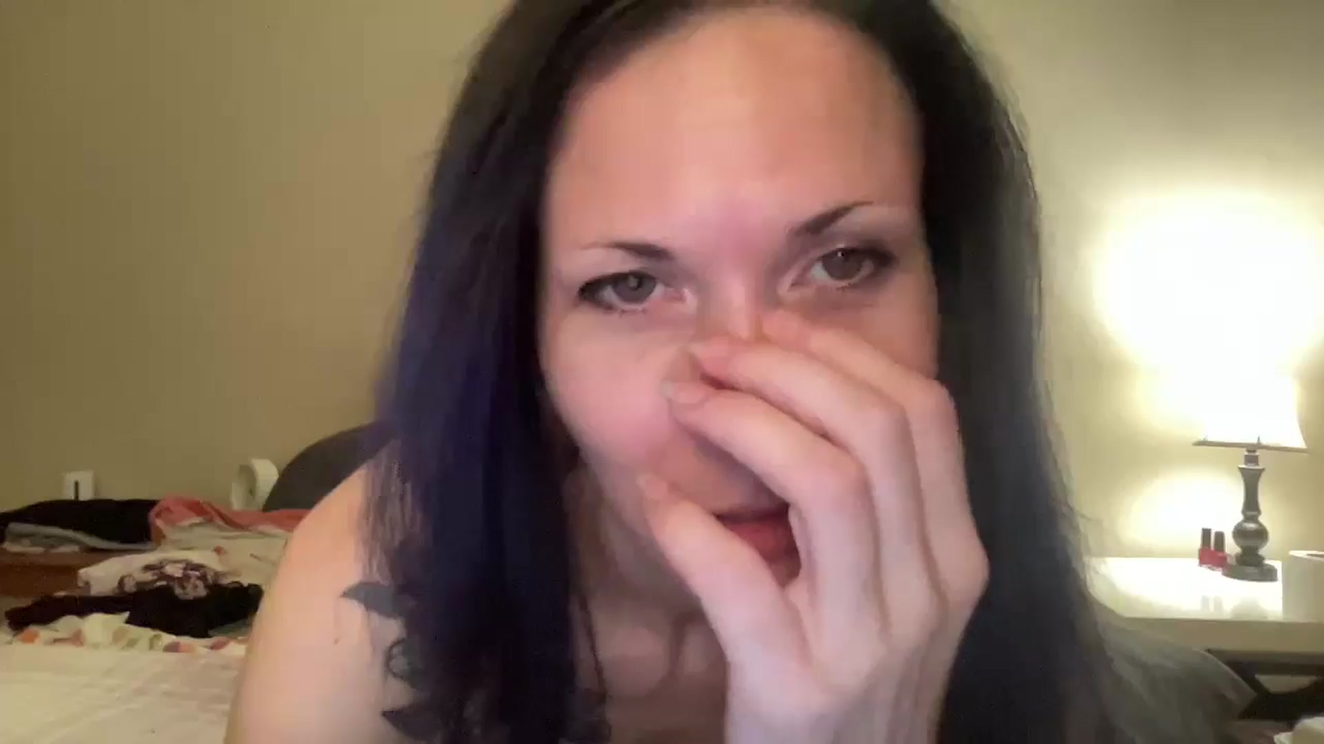 Gallery image thumbnail from Phaedra's myfreecams stream on, 08/28/2024, 08:13 image 8 of 20