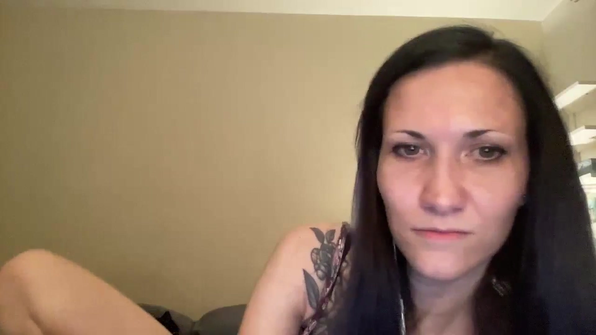 Gallery image thumbnail from Phaedra's myfreecams stream on, 08/28/2024, 09:22 image 16 of 20