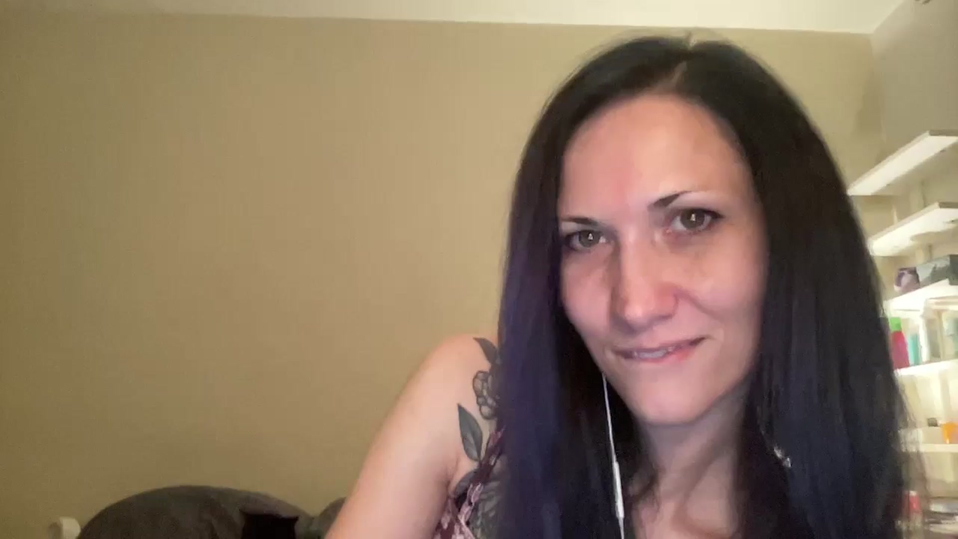 Gallery image thumbnail from Phaedra's myfreecams stream on, 08/28/2024, 09:22 image 19 of 20