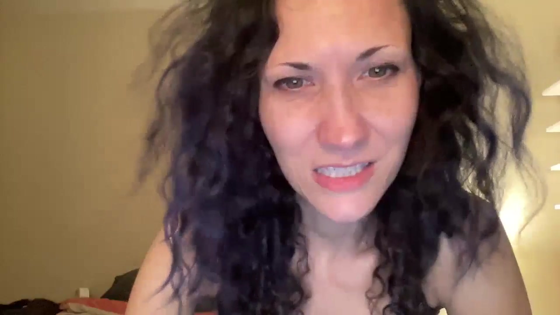 Gallery image thumbnail from Phaedra's myfreecams stream on, 09/07/2024, 11:56 image 6 of 20