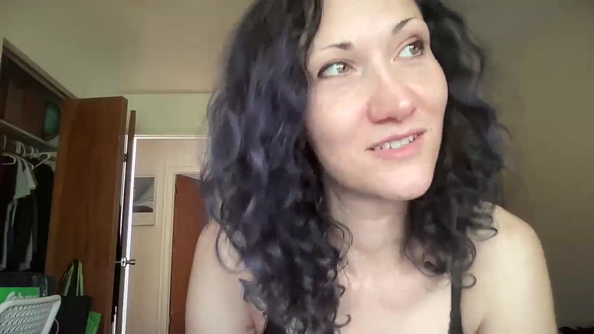 Gallery image thumbnail from Phaedra's myfreecams stream on, 10/13/2024, 16:16 image 16 of 20