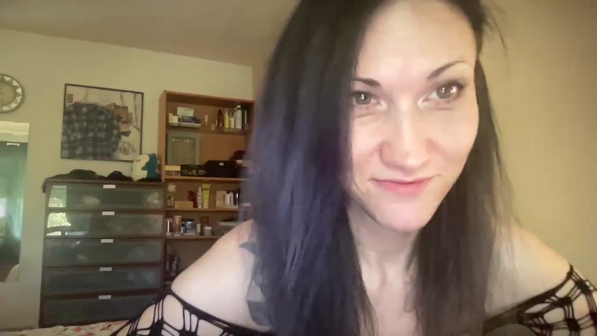 Gallery image thumbnail from Phaedra's myfreecams stream on, 10/24/2024, 16:00 image 4 of 20
