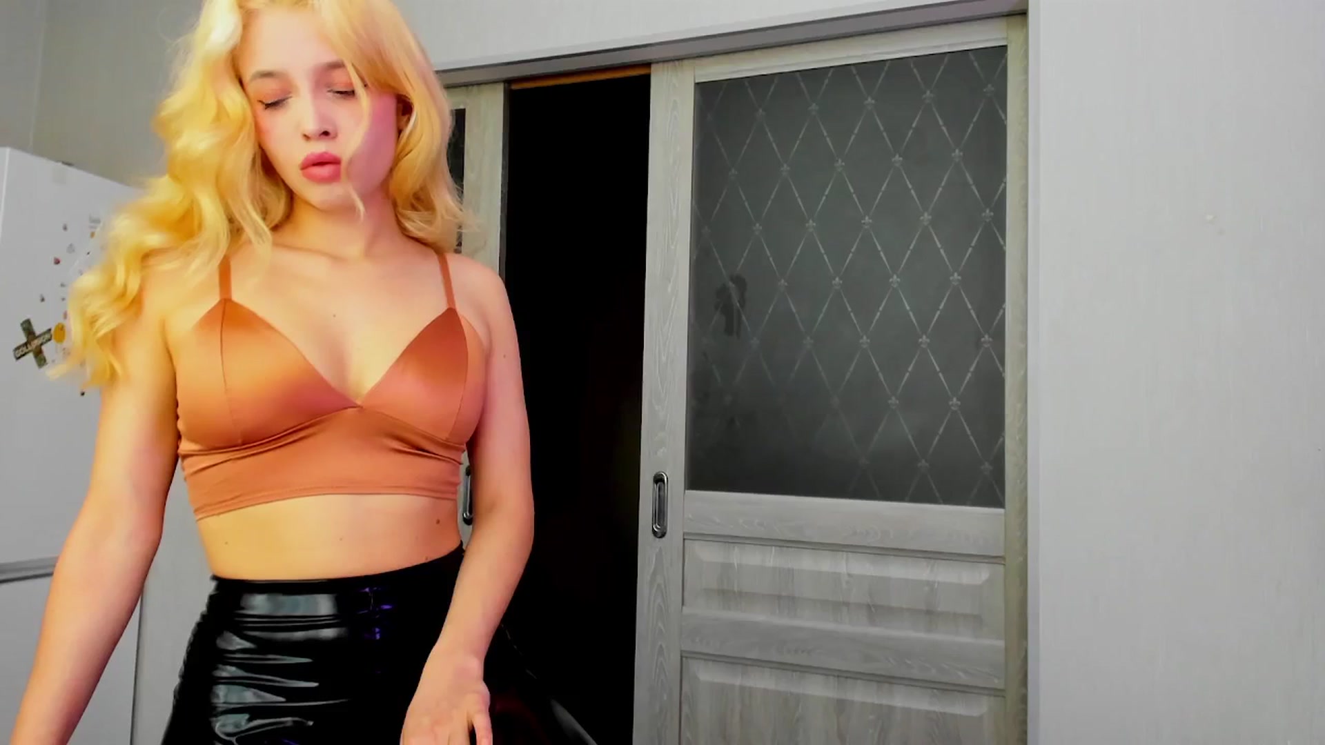Gallery image thumbnail from PhantomEdging's myfreecams stream on, 06/19/2024, 11:22 image 13 of 20