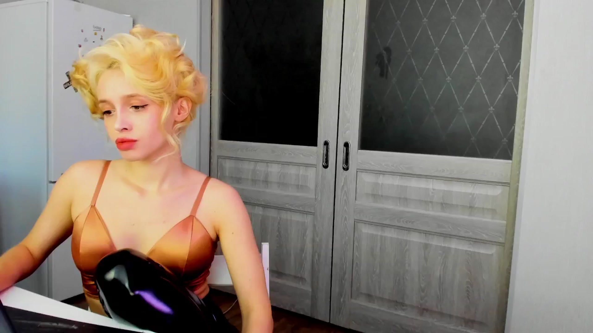 Gallery image thumbnail from PhantomEdging's myfreecams stream on, 06/30/2024, 15:07 image 2 of 20