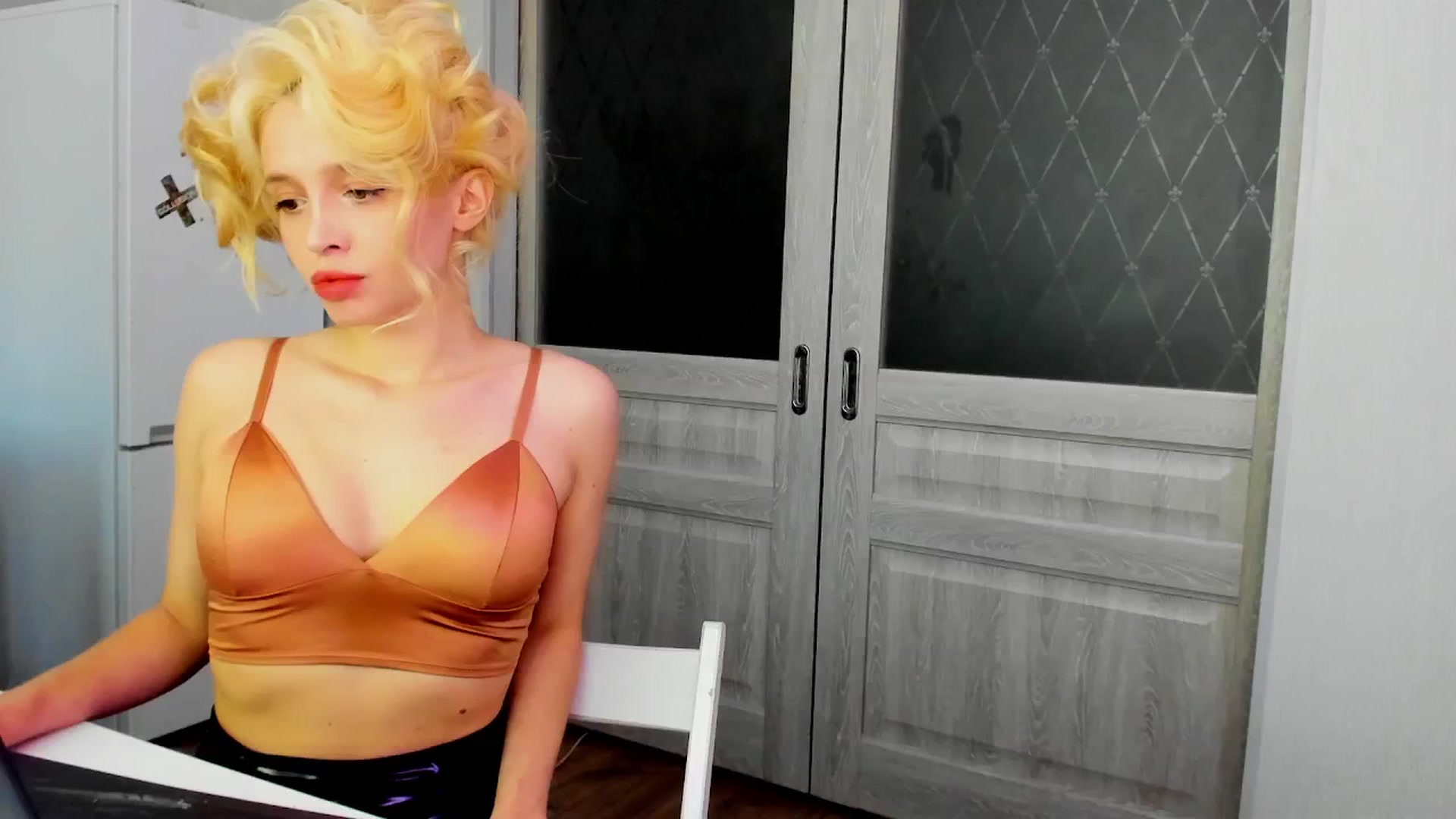 Gallery image thumbnail from PhantomEdging's myfreecams stream on, 06/30/2024, 15:07 image 5 of 20