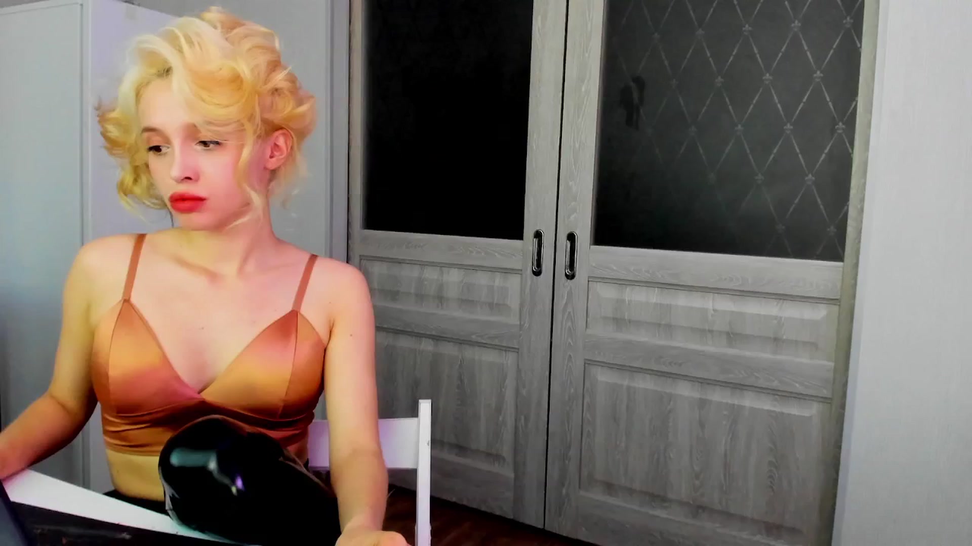 Gallery image thumbnail from PhantomEdging's myfreecams stream on, 06/30/2024, 15:55 image 3 of 20
