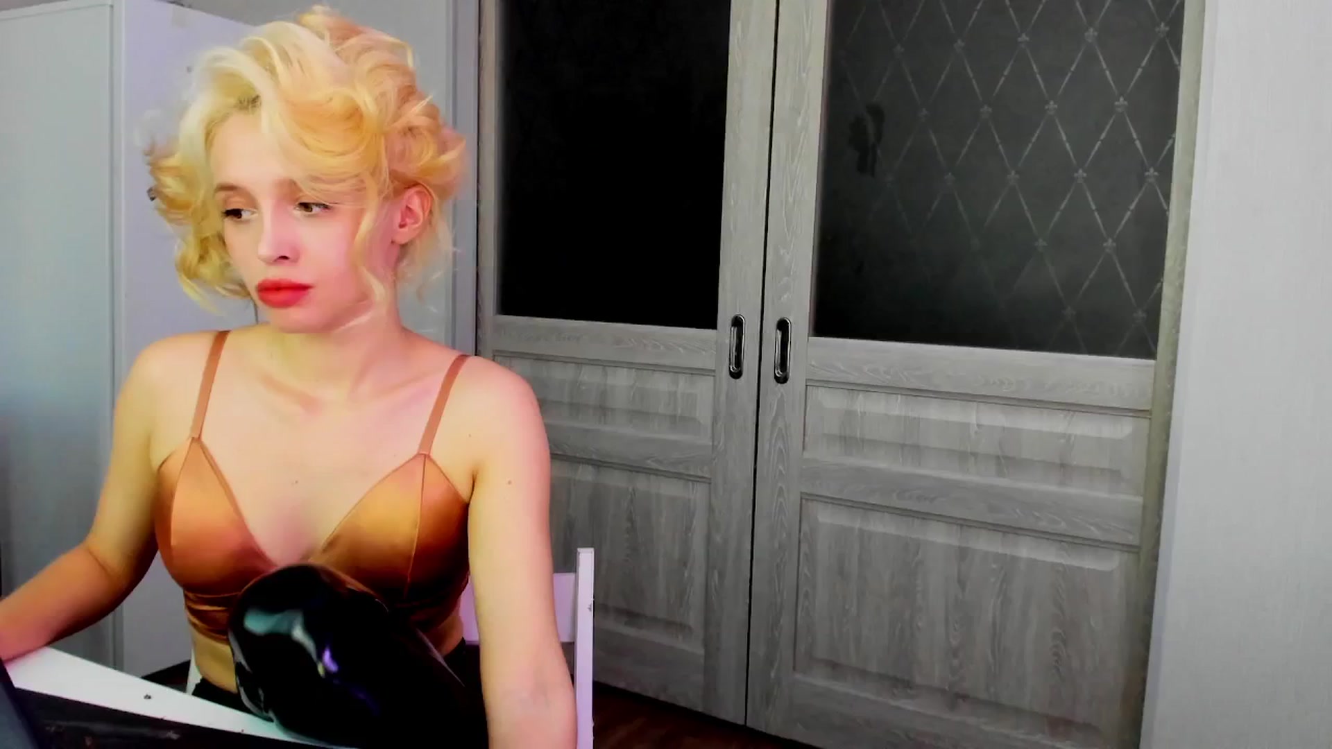 Gallery image thumbnail from PhantomEdging's myfreecams stream on, 06/30/2024, 15:55 image 11 of 20