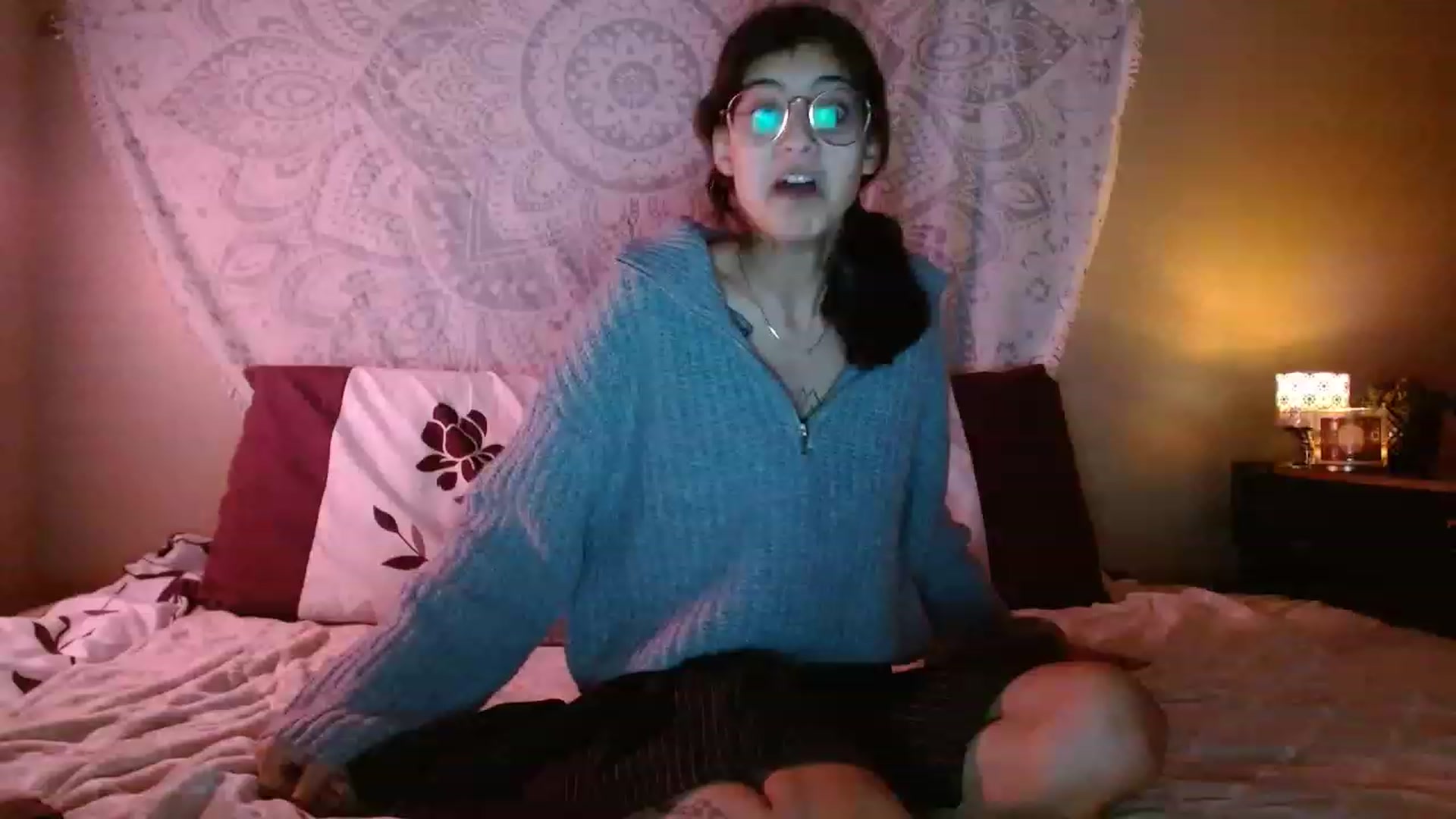 Gallery image thumbnail from PhantomGray's myfreecams stream on, 12/28/2022, 06:51 image 7 of 20