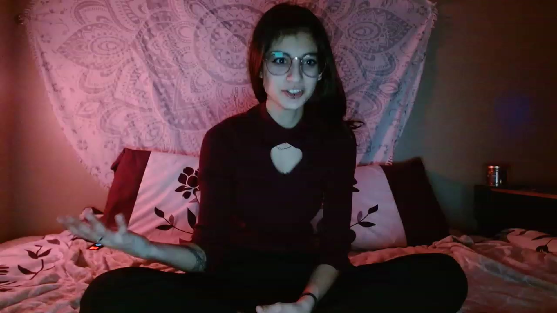 Gallery image thumbnail from PhantomGray's myfreecams stream on, 01/04/2023, 06:41 image 13 of 20