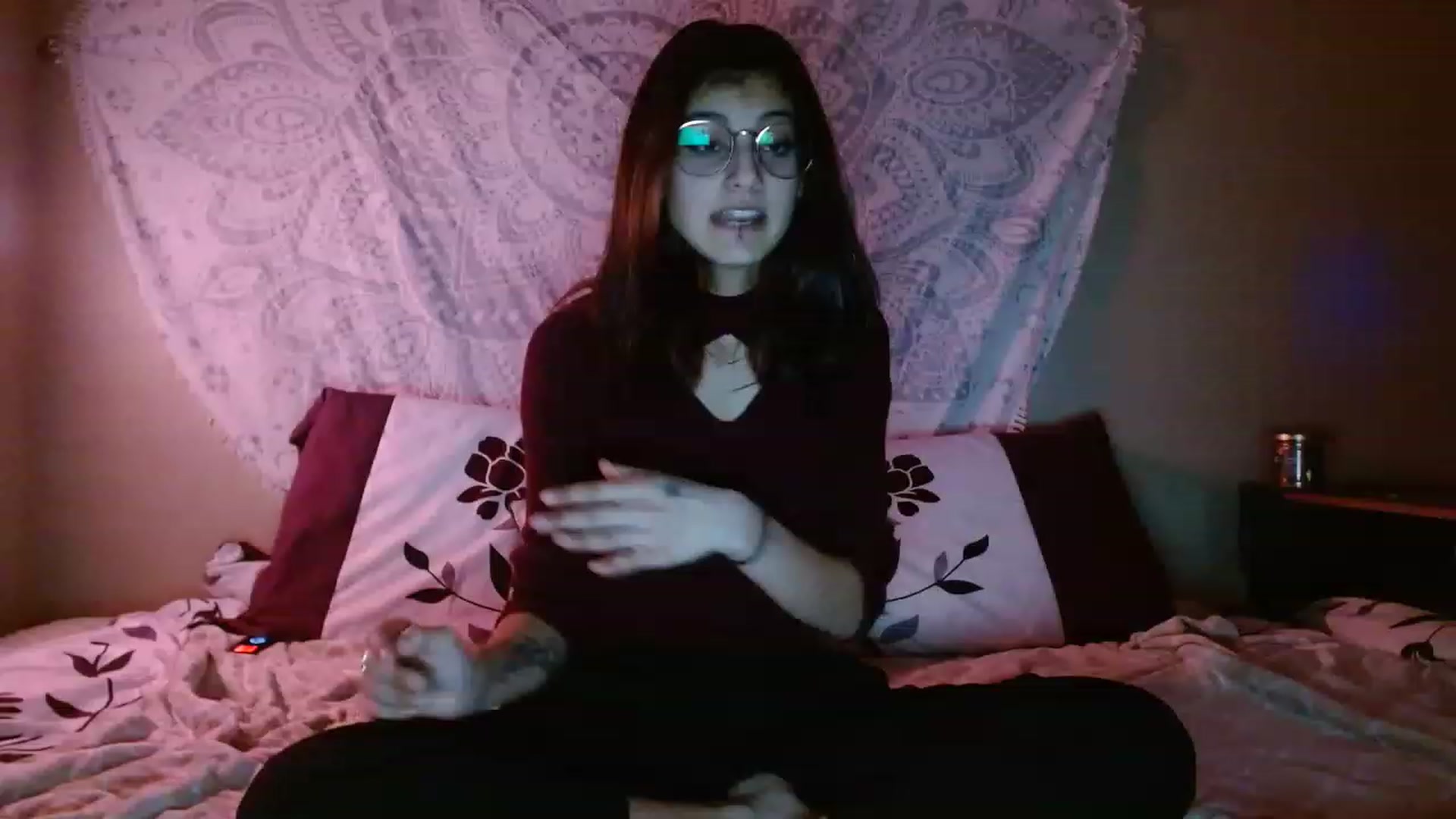 Gallery image thumbnail from PhantomGray's myfreecams stream on, 01/04/2023, 06:41 image 15 of 20