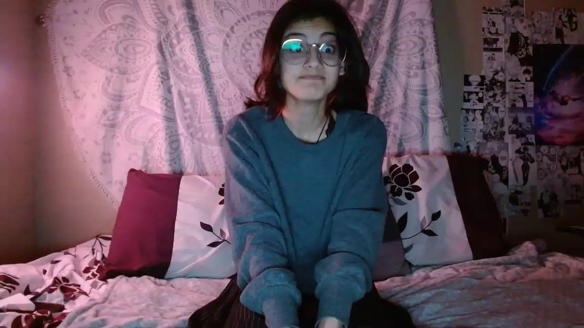 Gallery image thumbnail from PhantomGray's myfreecams stream on, 04/26/2023, 05:22 image 12 of 20