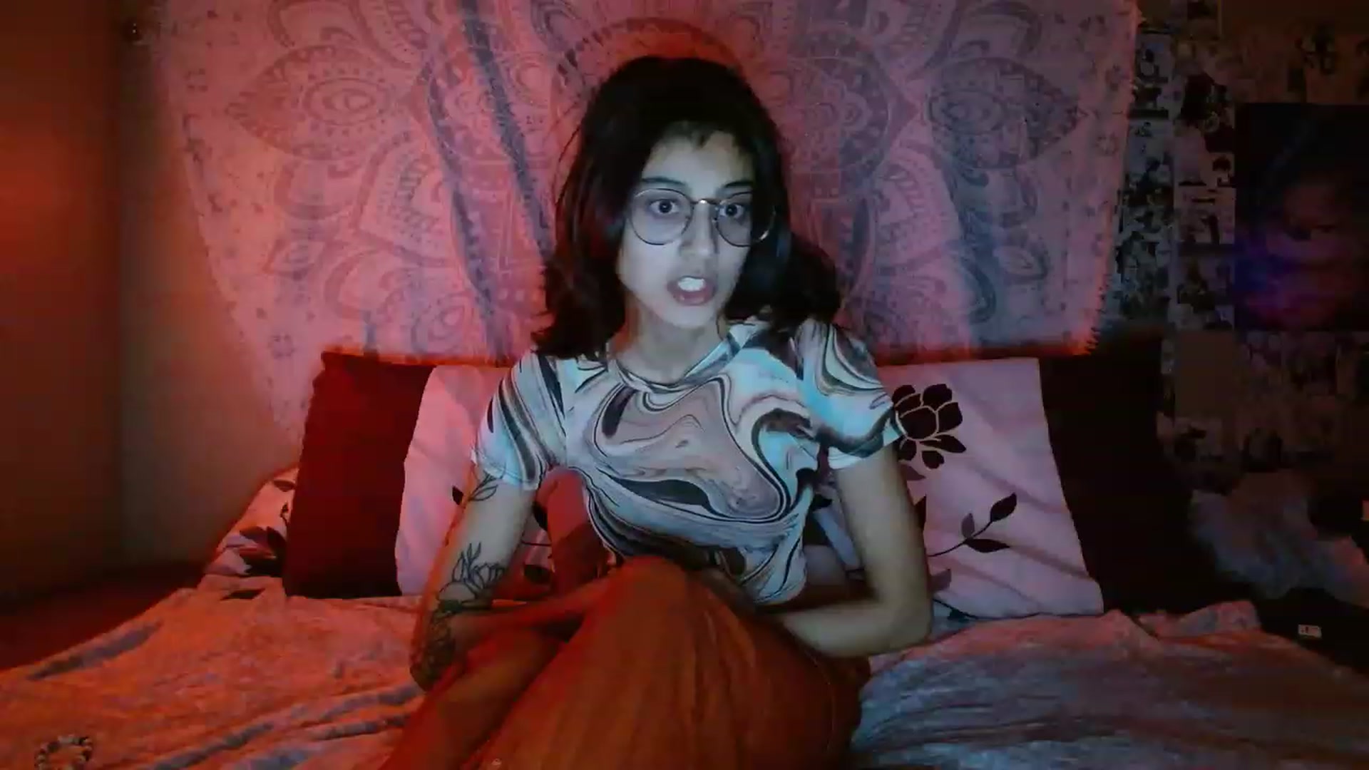 Gallery image thumbnail from PhantomGray's myfreecams stream on, 05/17/2023, 05:39 image 15 of 20