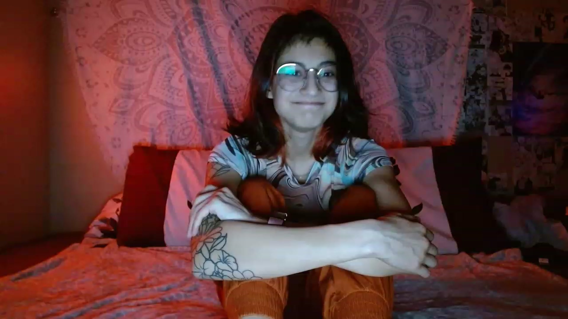 Gallery image thumbnail from PhantomGray's myfreecams stream on, 05/17/2023, 05:39 image 10 of 20