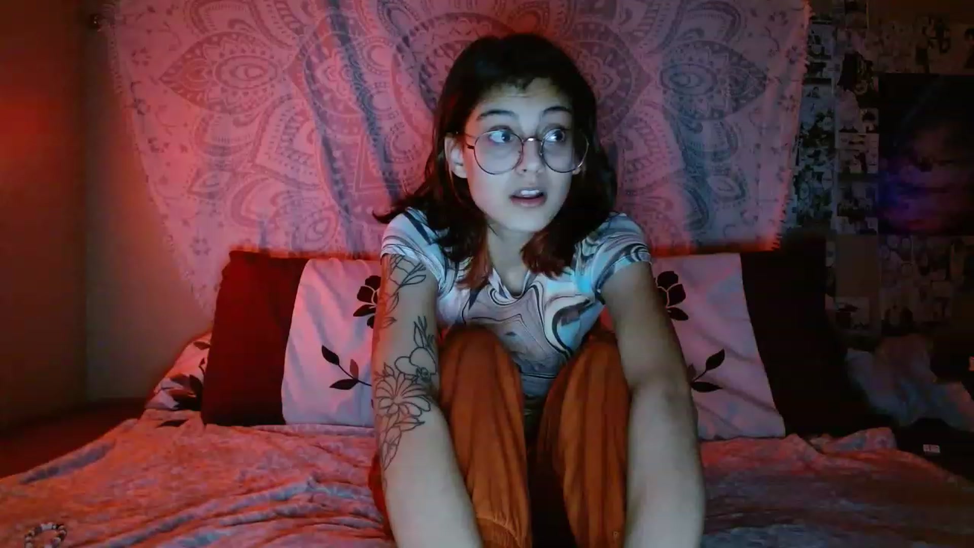 Gallery image thumbnail from PhantomGray's myfreecams stream on, 05/17/2023, 05:39 image 14 of 20