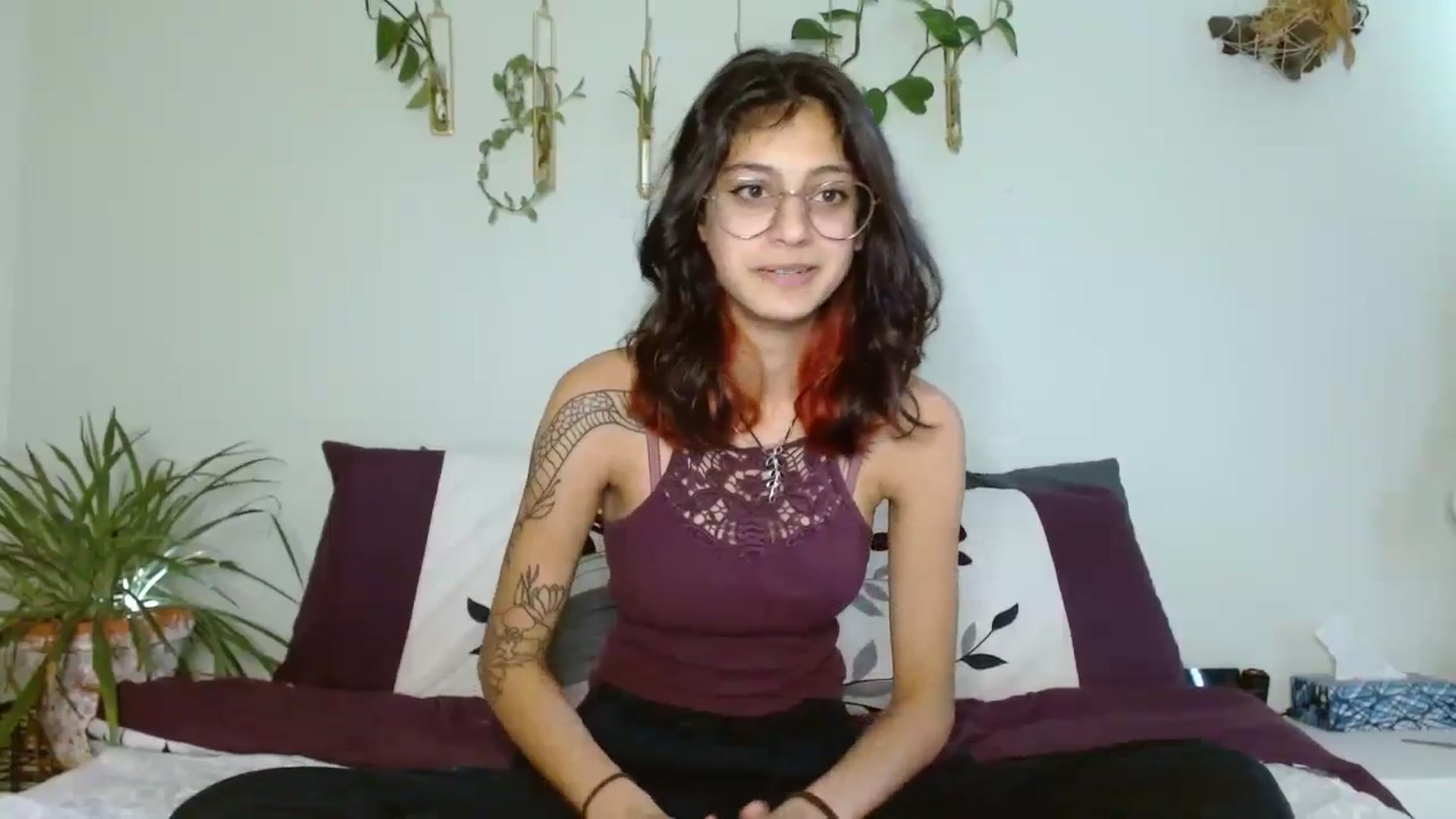 Gallery image thumbnail from PhantomGray's myfreecams stream on, 10/03/2023, 22:52 image 14 of 20