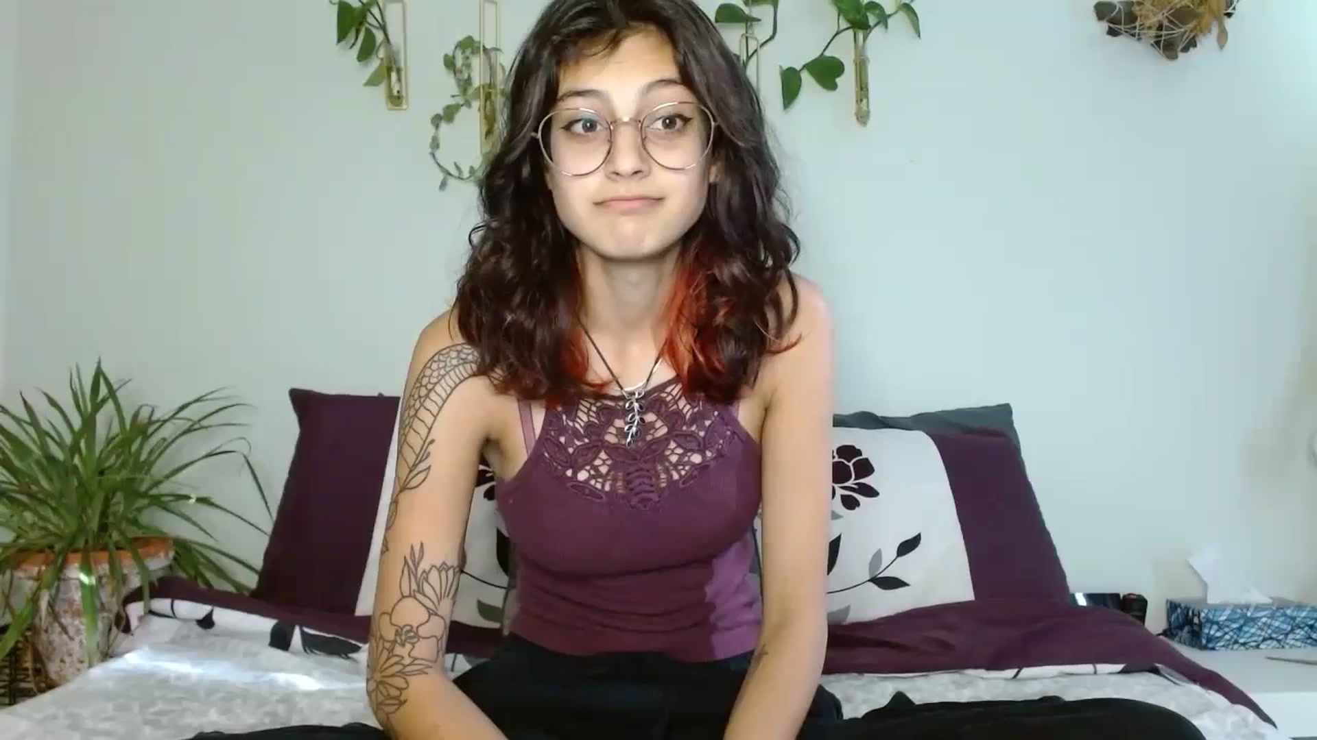 Gallery image thumbnail from PhantomGray's myfreecams stream on, 10/03/2023, 22:52 image 1 of 20