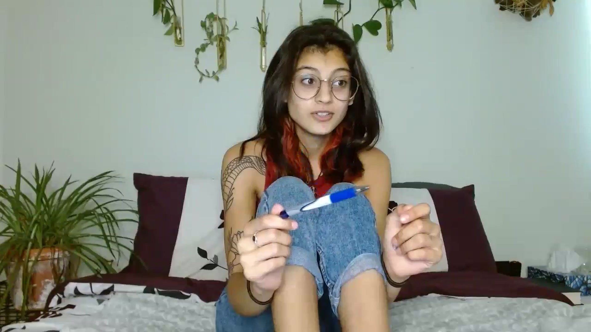 Gallery image thumbnail from PhantomGray's myfreecams stream on, 10/04/2023, 17:31 image 13 of 20
