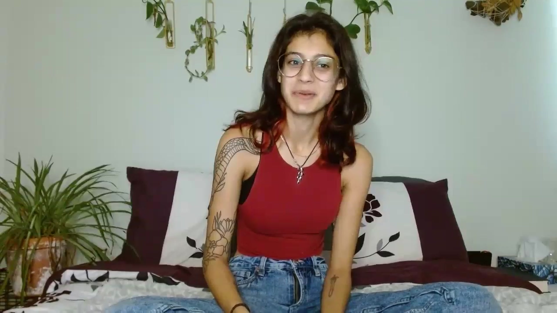 Gallery image thumbnail from PhantomGray's myfreecams stream on, 10/04/2023, 17:31 image 6 of 20