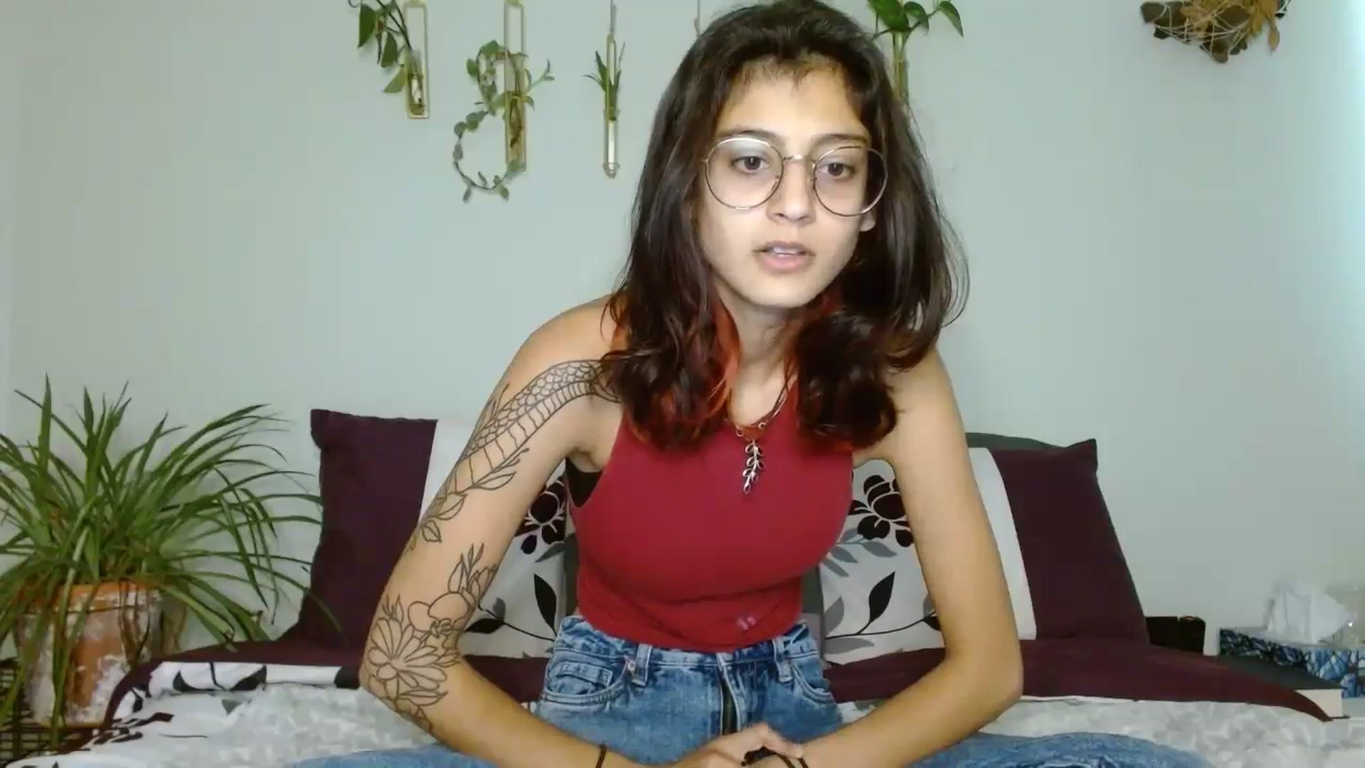 Gallery image thumbnail from PhantomGray's myfreecams stream on, 10/04/2023, 17:31 image 9 of 20