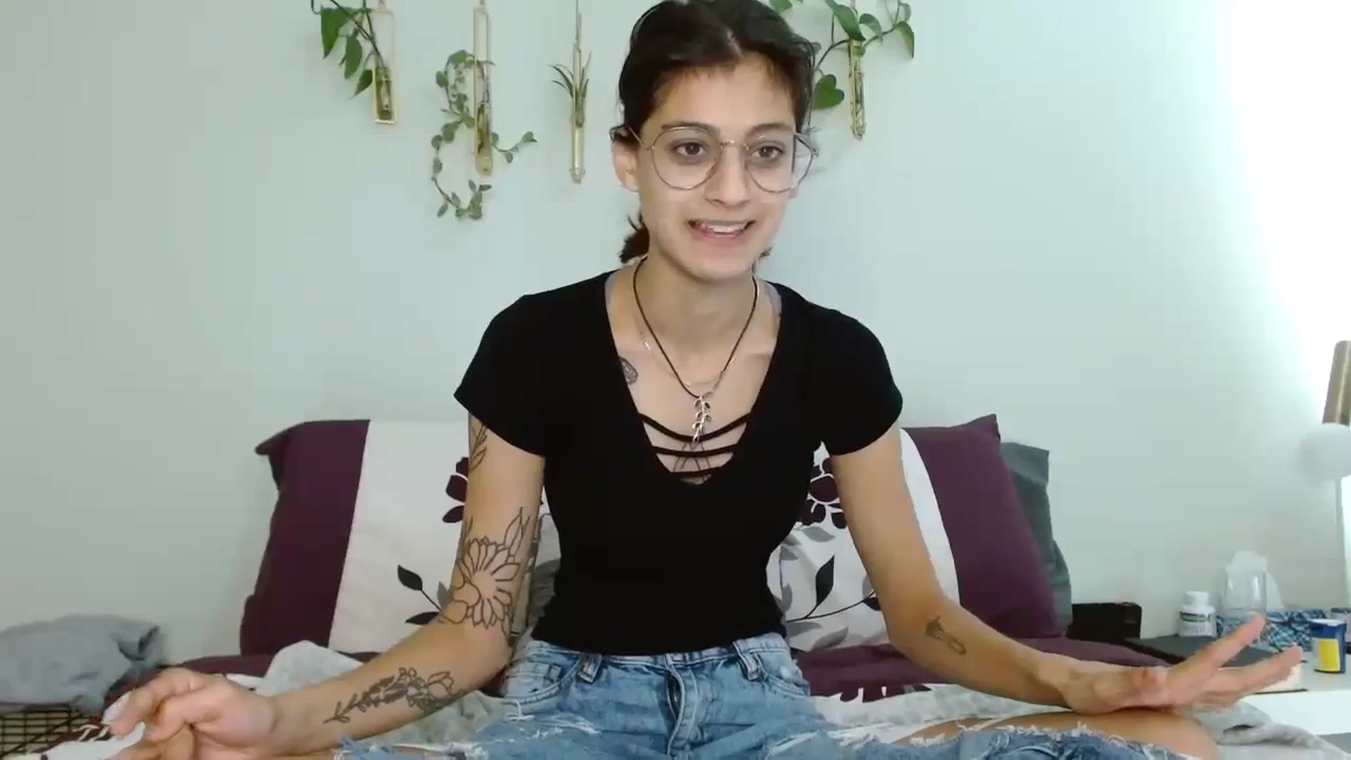 Gallery image thumbnail from PhantomGray's myfreecams stream on, 10/27/2023, 19:48 image 14 of 20
