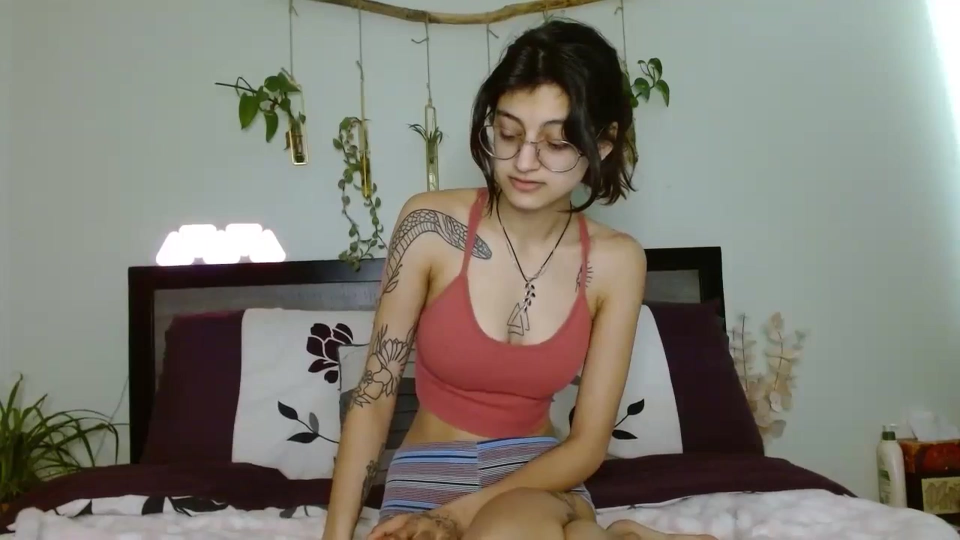 Gallery image thumbnail from PhantomGray's myfreecams stream on, 03/25/2024, 17:12 image 9 of 20