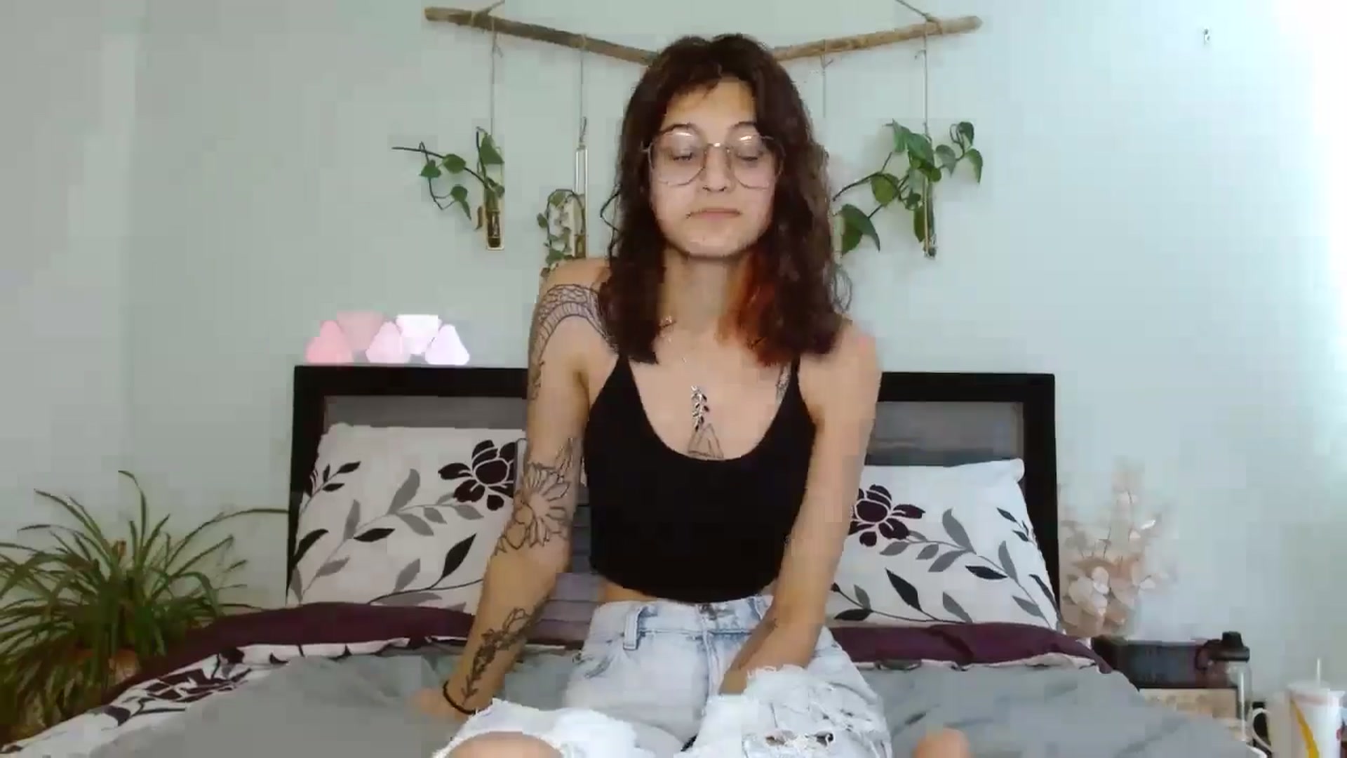 Gallery image thumbnail from PhantomGray's myfreecams stream on, 06/04/2024, 22:08 image 12 of 20