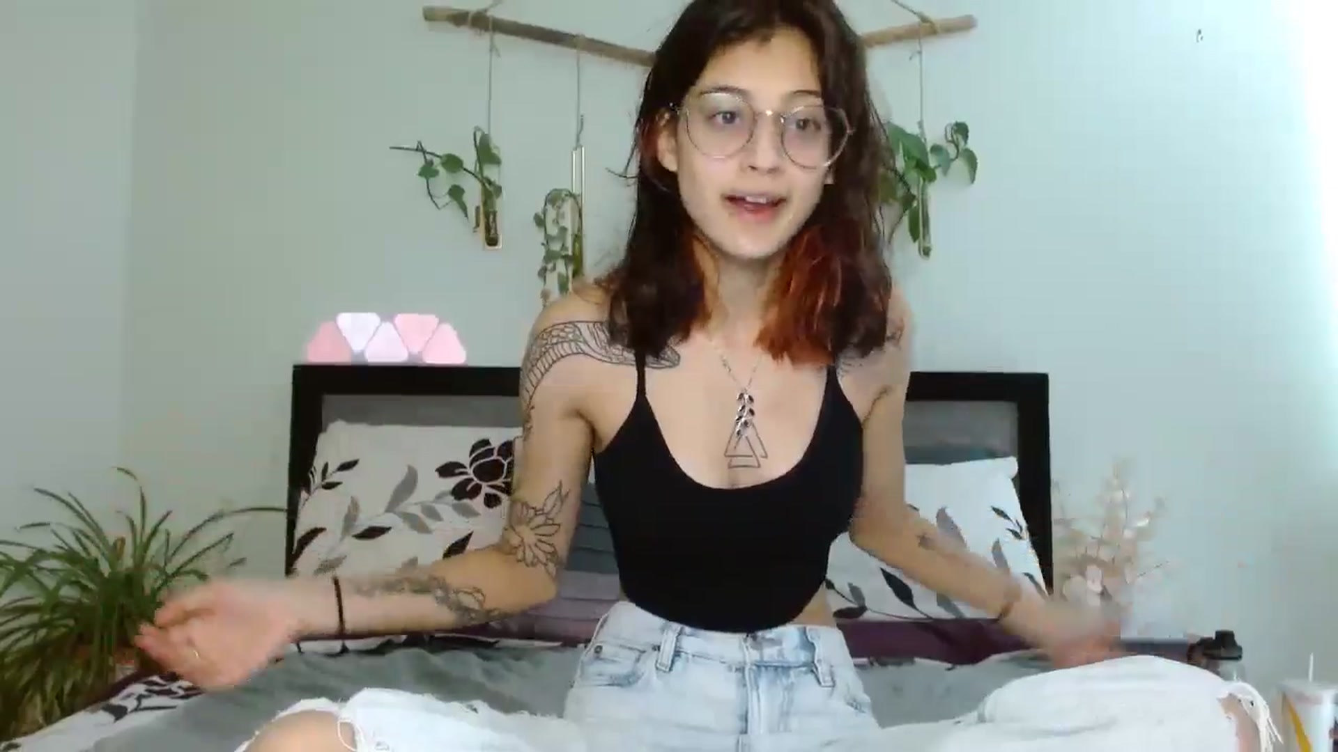 Gallery image thumbnail from PhantomGray's myfreecams stream on, 06/04/2024, 22:08 image 3 of 20