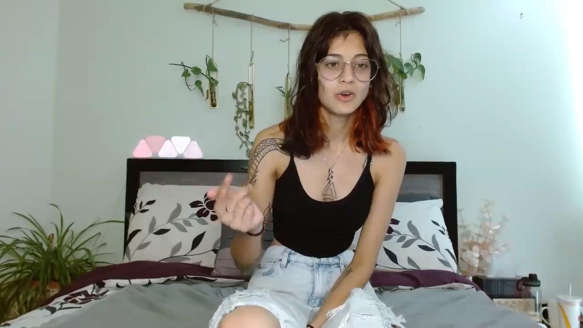 Gallery image thumbnail from PhantomGray's myfreecams stream on, 06/04/2024, 22:08 image 17 of 20